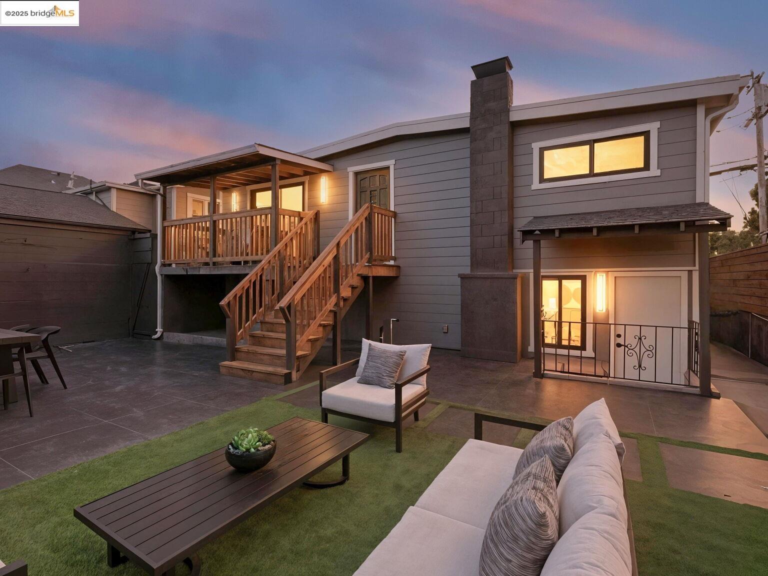 Detail Gallery Image 5 of 60 For 3274 Encinal Ave, Alameda,  CA 94501 - 3 Beds | 2 Baths