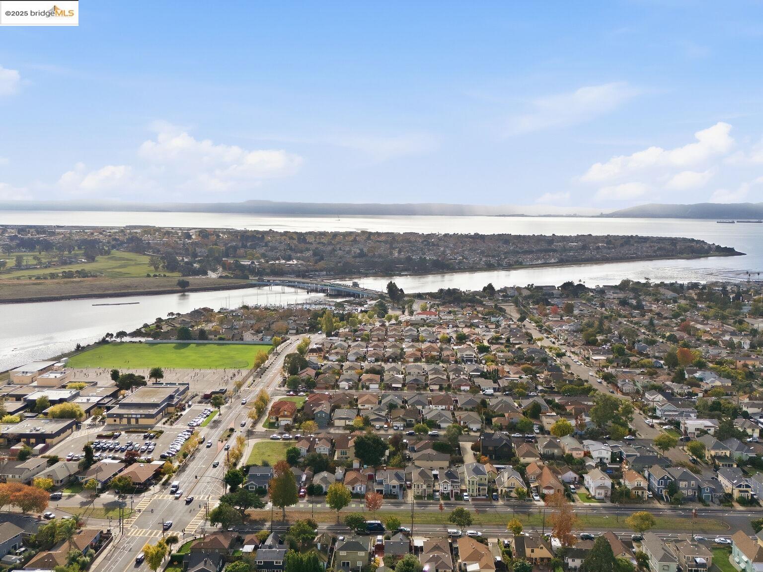 Detail Gallery Image 58 of 60 For 3274 Encinal Ave, Alameda,  CA 94501 - 3 Beds | 2 Baths