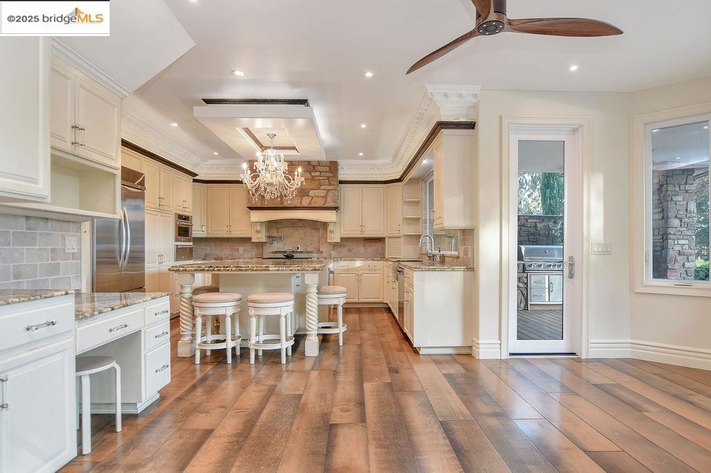 Detail Gallery Image 10 of 43 For 5580 Edgeview Dr, Discovery Bay,  CA 94505 - 4 Beds | 2/1 Baths