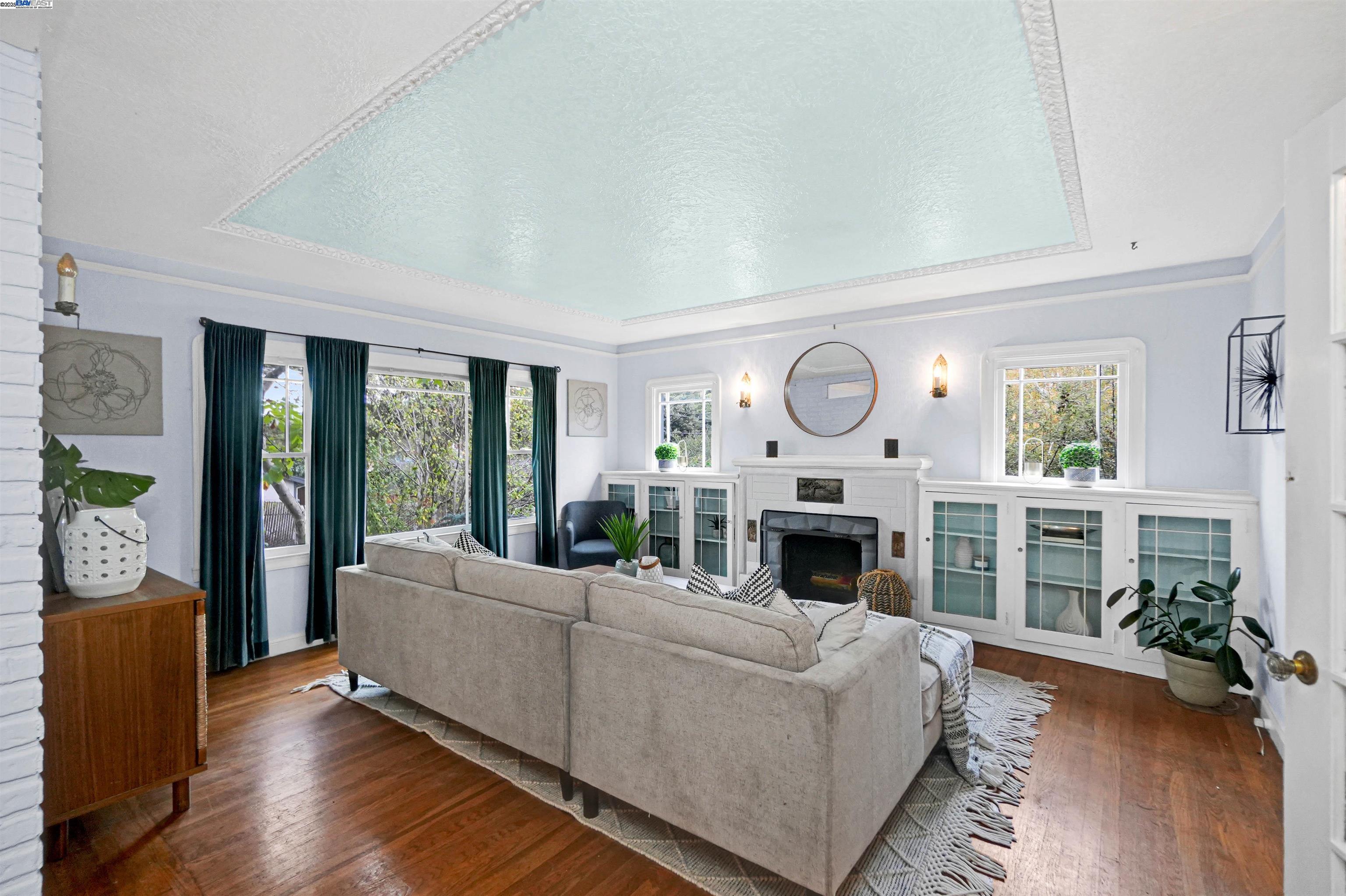 Detail Gallery Image 11 of 60 For 3908 Archmont Pl, Oakland,  CA 94605 - 2 Beds | 2 Baths