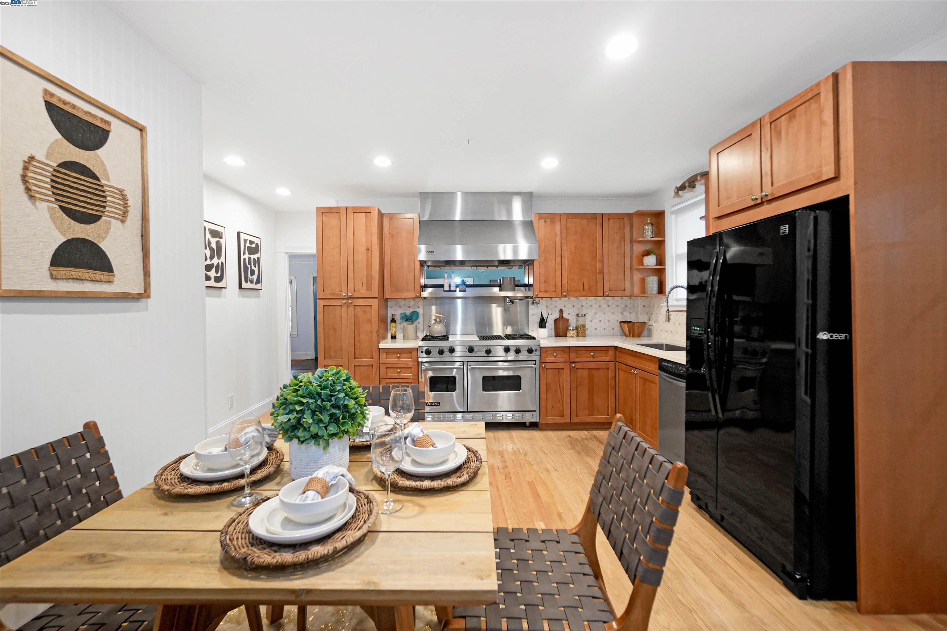 Detail Gallery Image 18 of 60 For 3908 Archmont Pl, Oakland,  CA 94605 - 2 Beds | 2 Baths