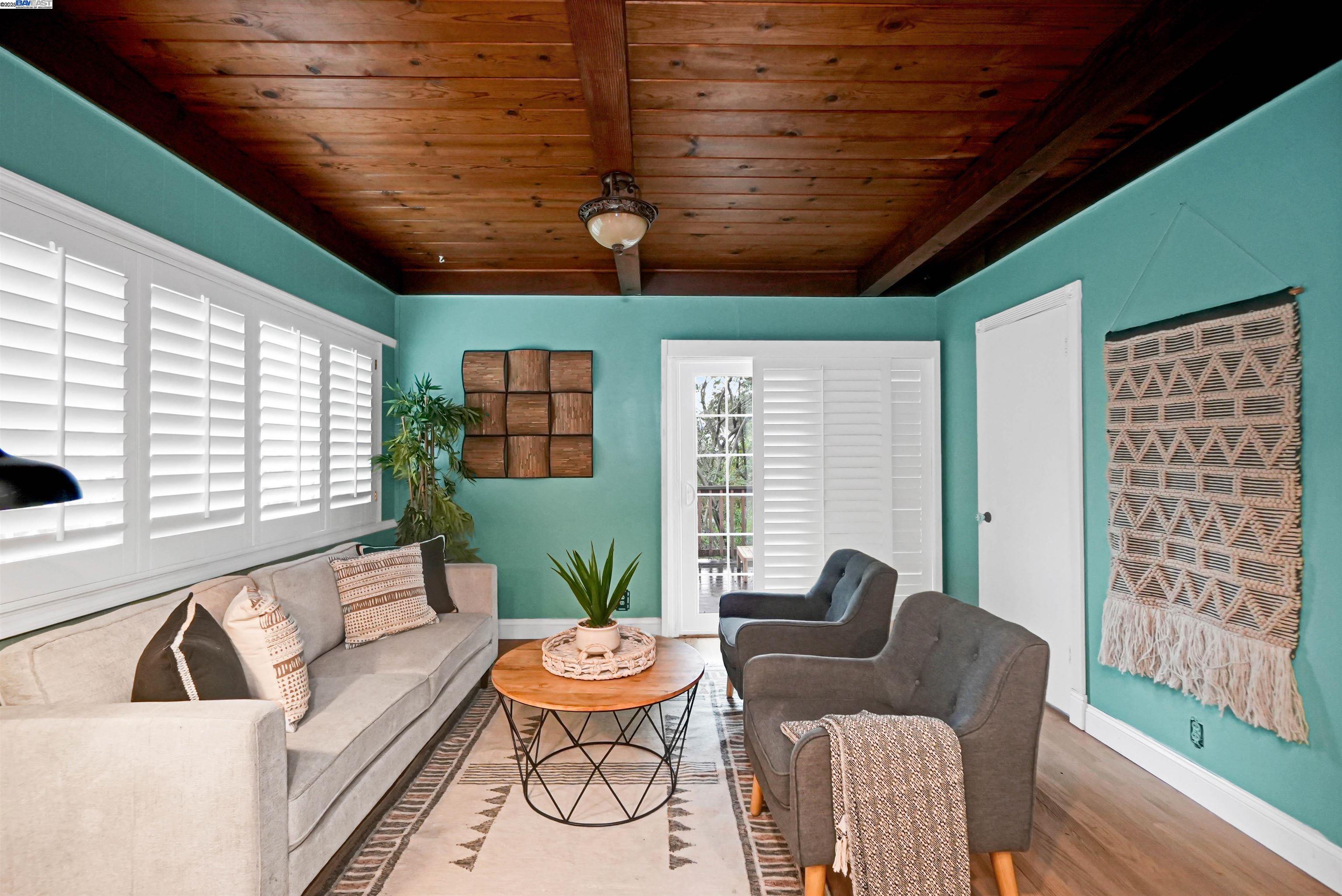 Detail Gallery Image 22 of 60 For 3908 Archmont Pl, Oakland,  CA 94605 - 2 Beds | 2 Baths