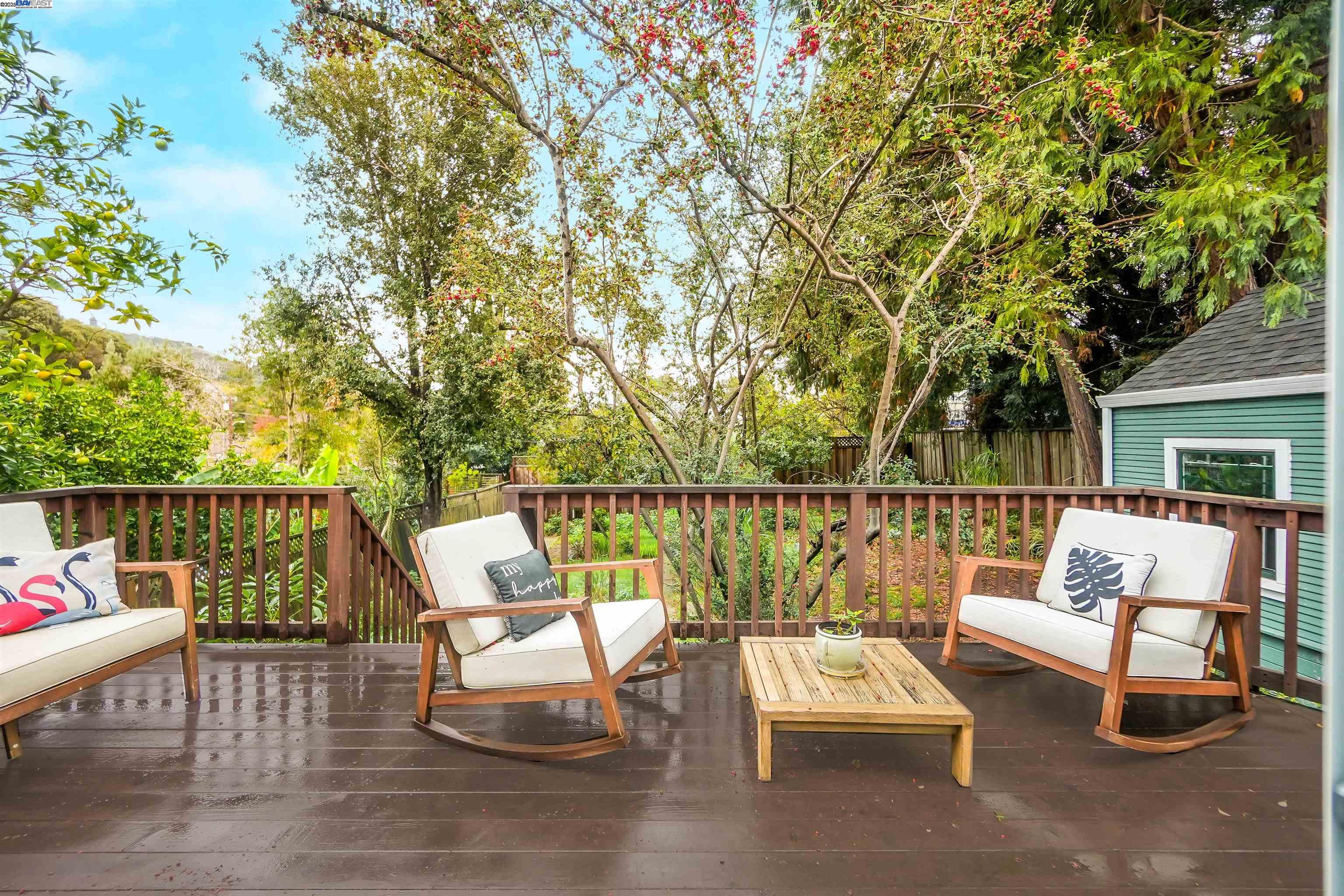 Detail Gallery Image 37 of 60 For 3908 Archmont Pl, Oakland,  CA 94605 - 2 Beds | 2 Baths