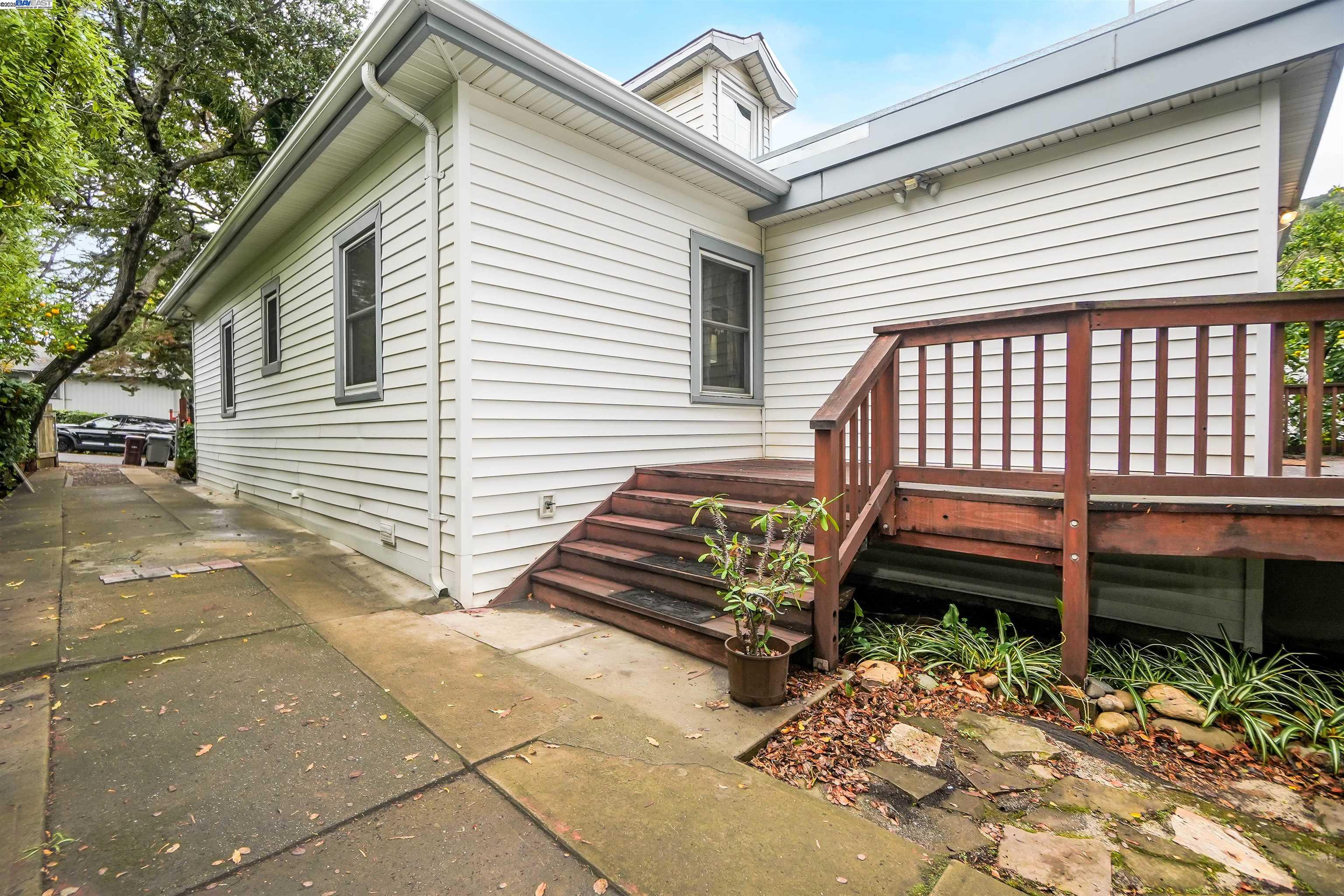 Detail Gallery Image 43 of 60 For 3908 Archmont Pl, Oakland,  CA 94605 - 2 Beds | 2 Baths