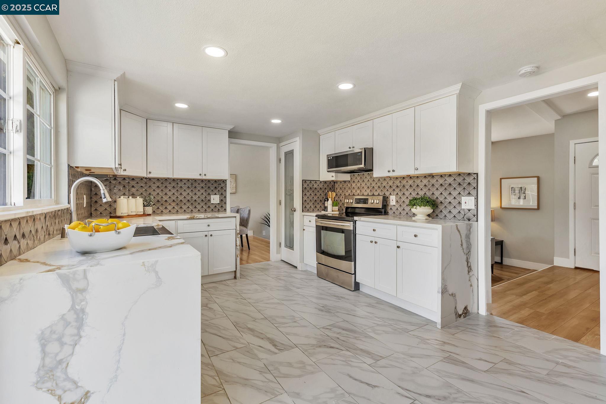 Detail Gallery Image 11 of 40 For 2782 Canyon Creek Dr, San Ramon,  CA 94583 - 4 Beds | 3 Baths