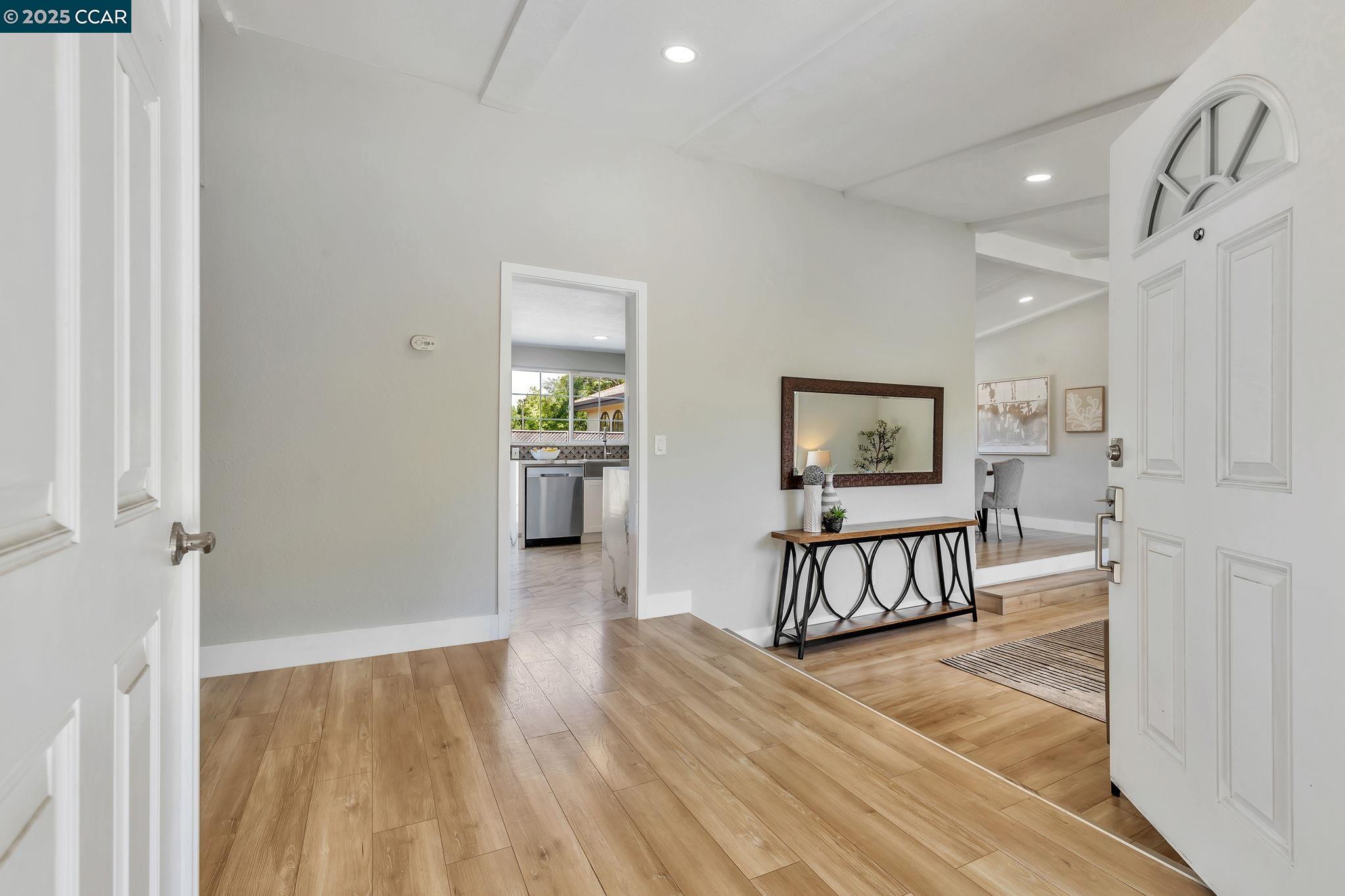 Detail Gallery Image 3 of 41 For 2782 Canyon Creek Dr, San Ramon,  CA 94583 - 4 Beds | 3 Baths