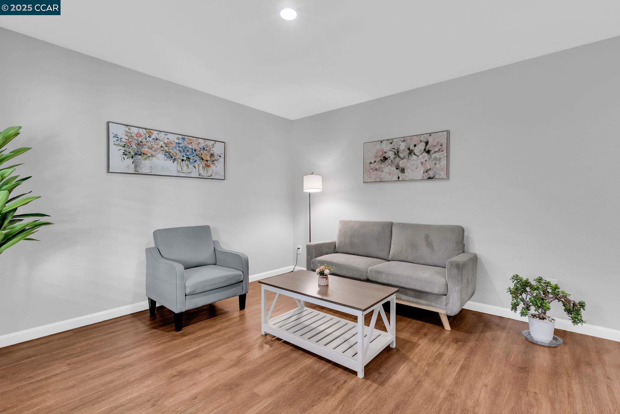 Detail Gallery Image 4 of 47 For 432 Red Robin Dr, Patterson,  CA 95363 - 4 Beds | 2 Baths