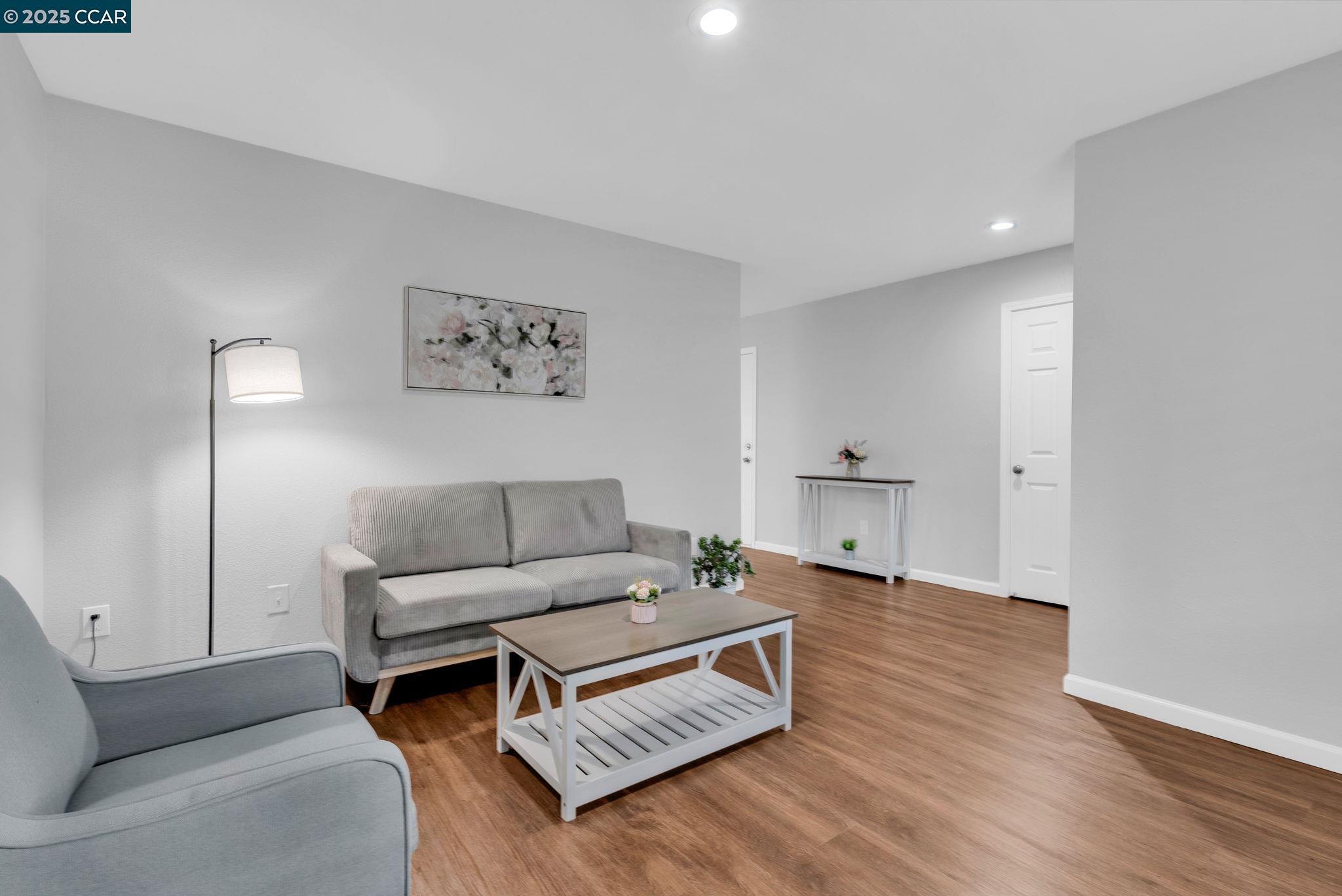 Detail Gallery Image 5 of 47 For 432 Red Robin Dr, Patterson,  CA 95363 - 4 Beds | 2 Baths