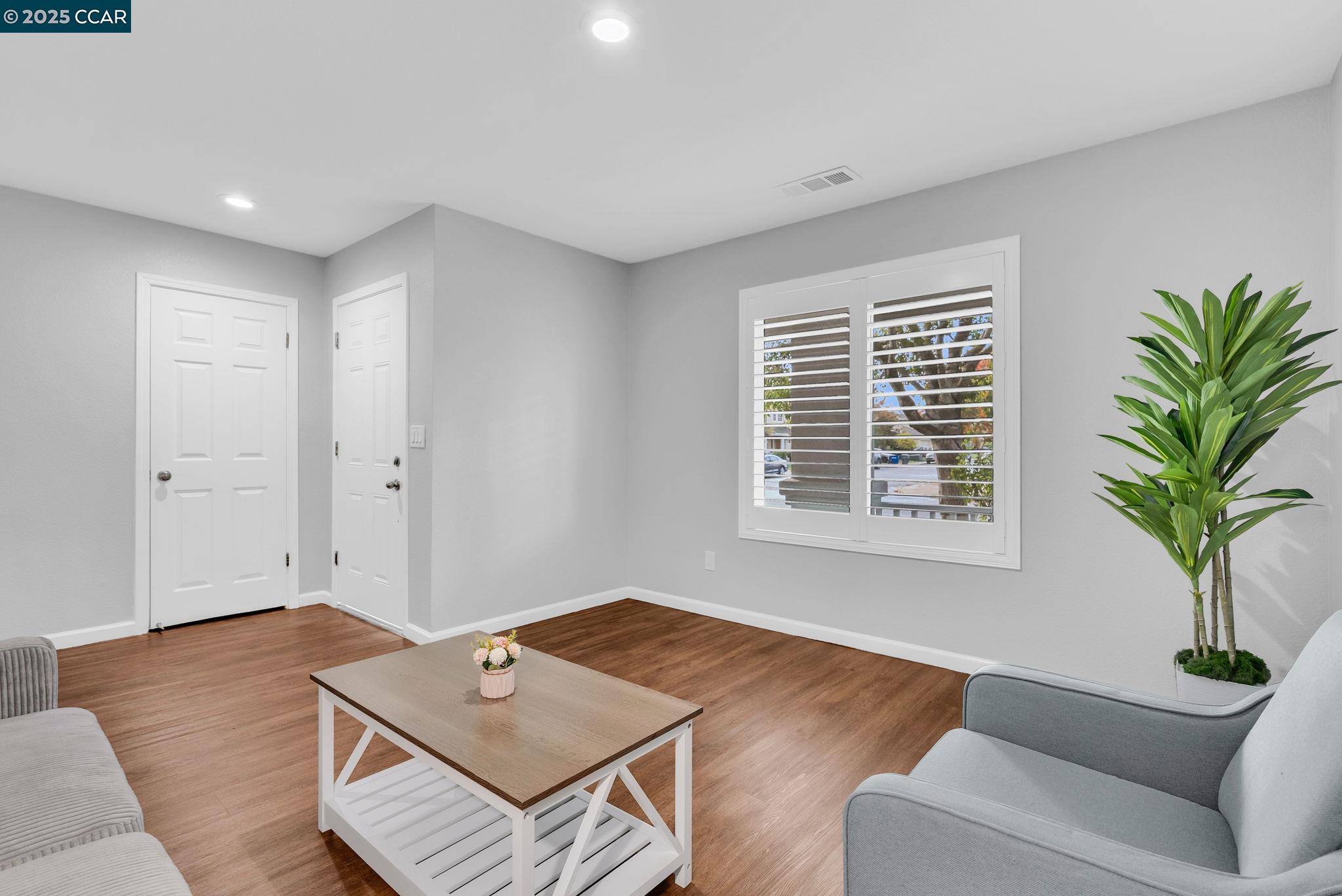 Detail Gallery Image 6 of 47 For 432 Red Robin Dr, Patterson,  CA 95363 - 4 Beds | 2 Baths