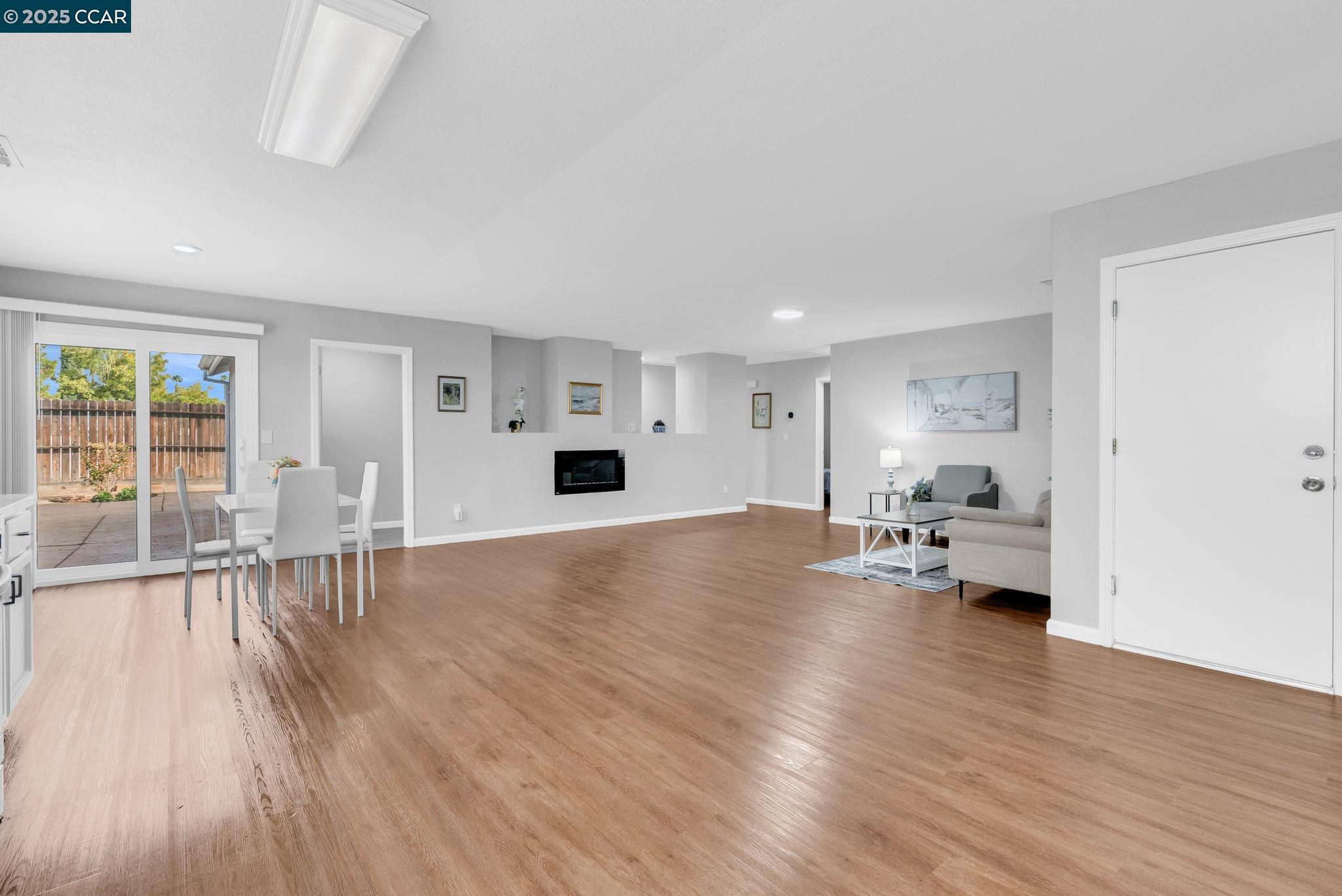 Detail Gallery Image 10 of 47 For 432 Red Robin Dr, Patterson,  CA 95363 - 4 Beds | 2 Baths