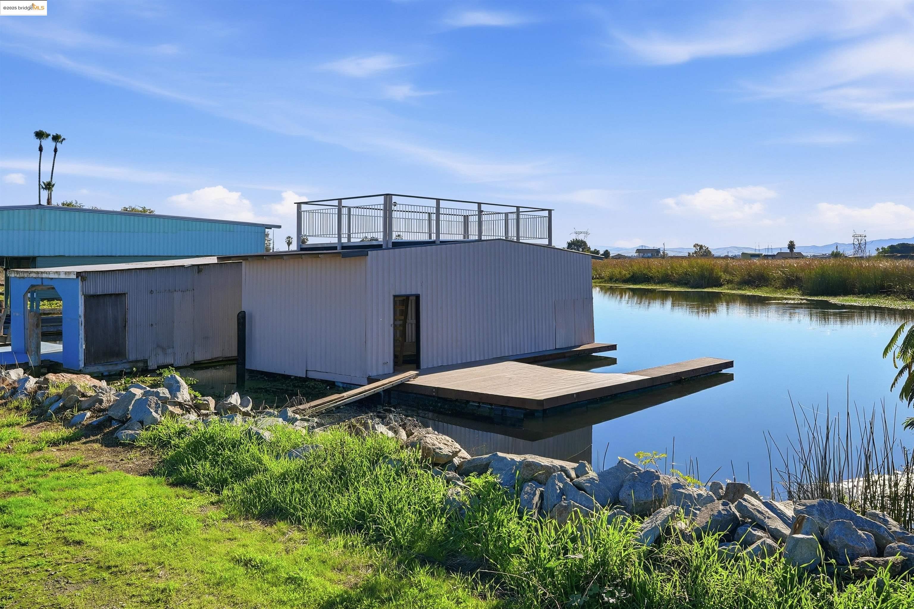 Detail Gallery Image 3 of 49 For 2796 Taylor Rd, Bethel Island,  CA 94511 - 3 Beds | 2/1 Baths