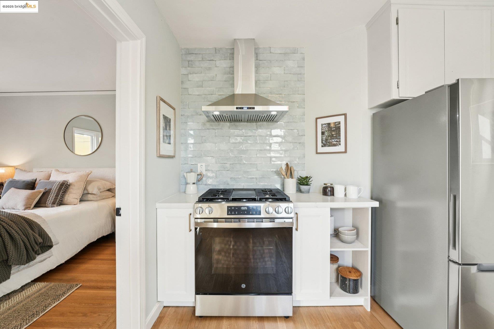 Detail Gallery Image 17 of 45 For 1209 Hearst Ave, Berkeley,  CA 94702 - 1 Beds | 1 Baths