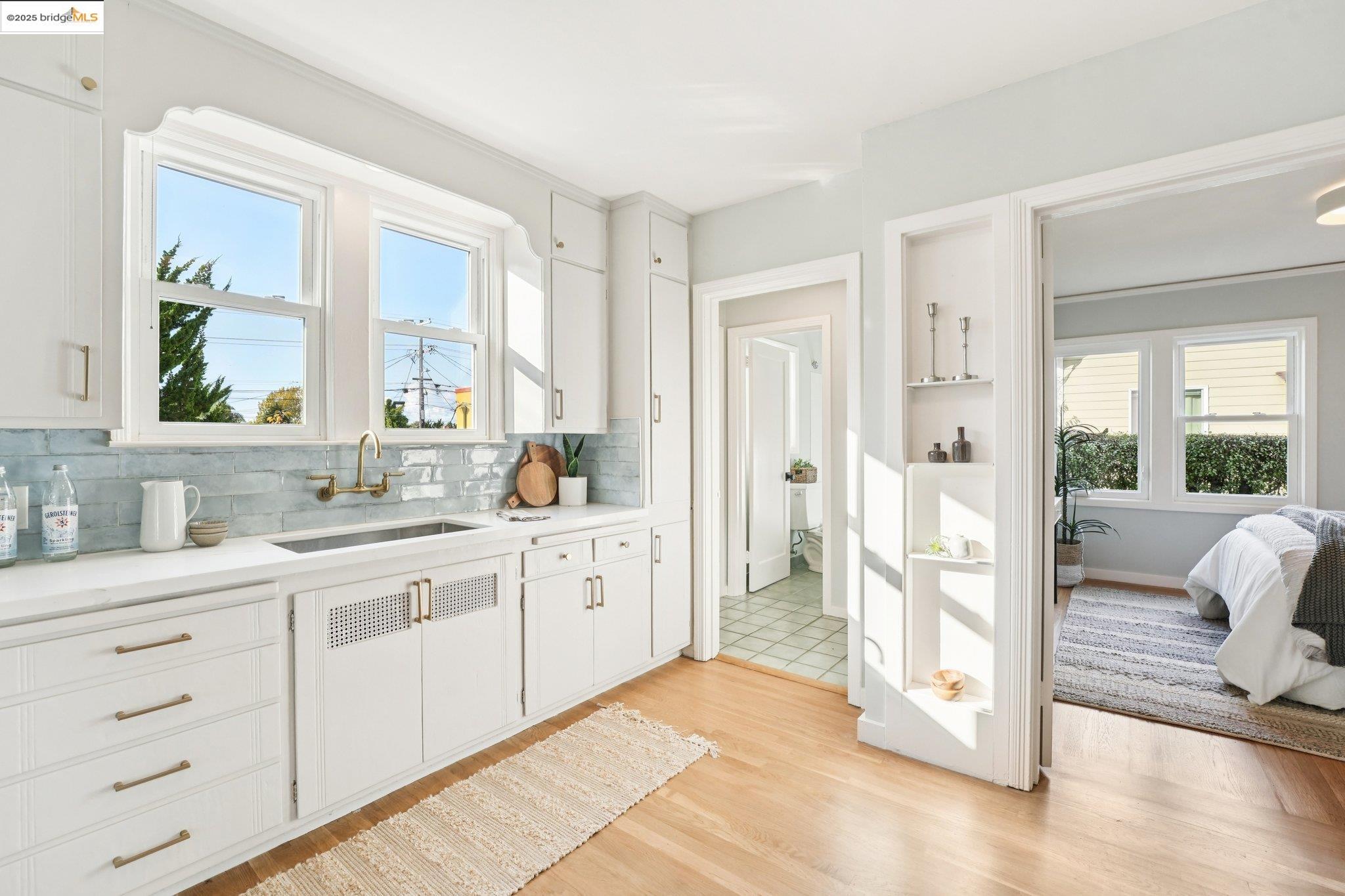 Detail Gallery Image 18 of 45 For 1209 Hearst Ave, Berkeley,  CA 94702 - 1 Beds | 1 Baths