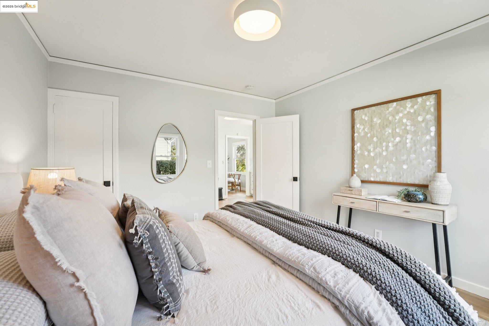 Detail Gallery Image 23 of 45 For 1209 Hearst Ave, Berkeley,  CA 94702 - 1 Beds | 1 Baths