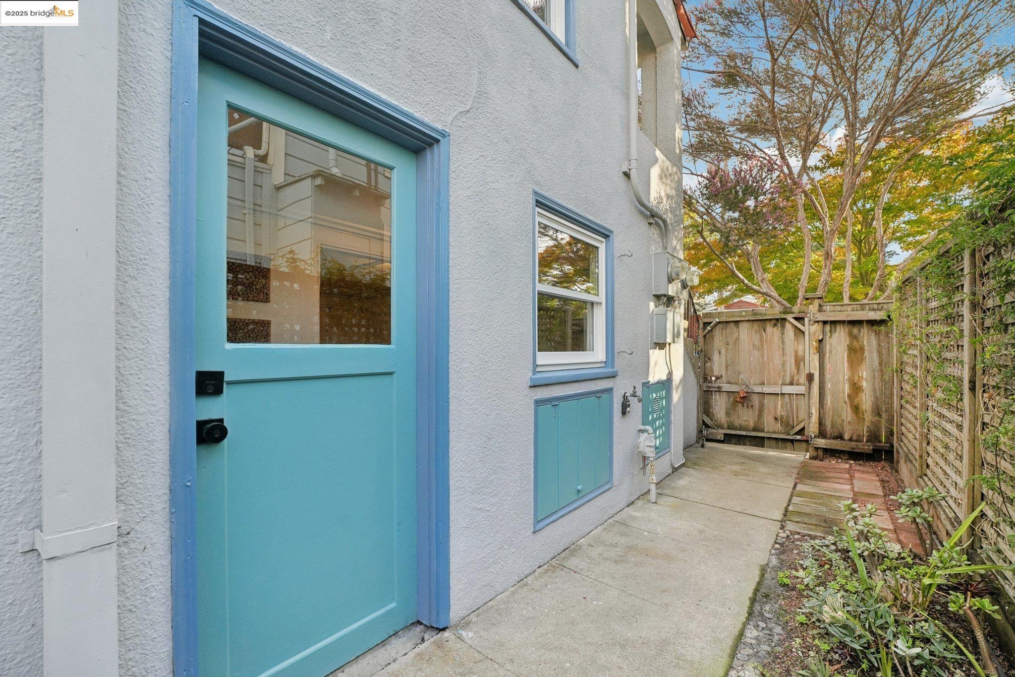 Detail Gallery Image 26 of 45 For 1209 Hearst Ave, Berkeley,  CA 94702 - 1 Beds | 1 Baths