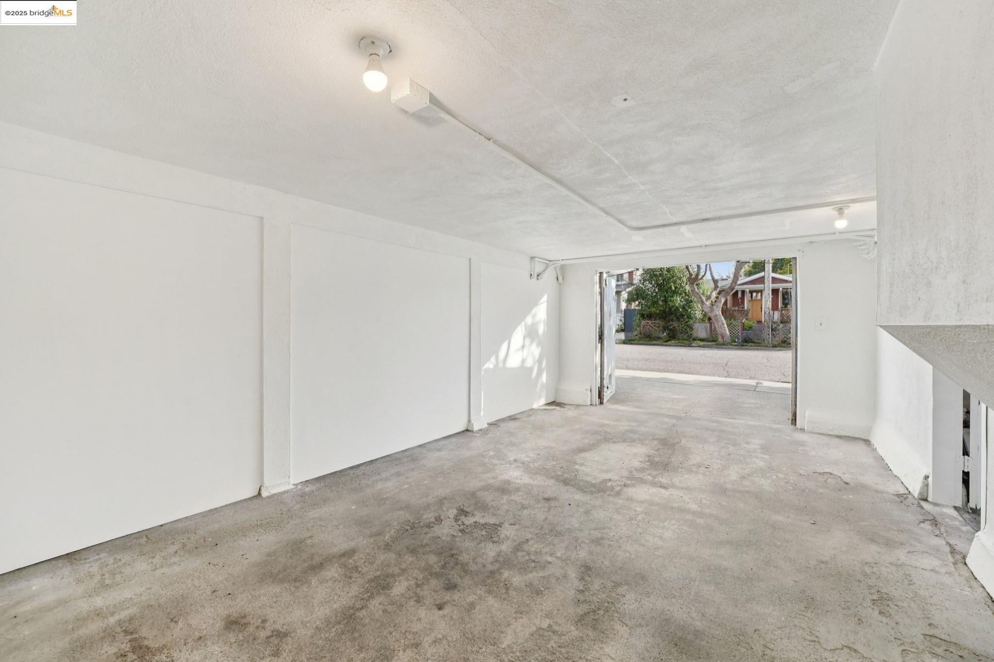 Detail Gallery Image 32 of 45 For 1209 Hearst Ave, Berkeley,  CA 94702 - 1 Beds | 1 Baths