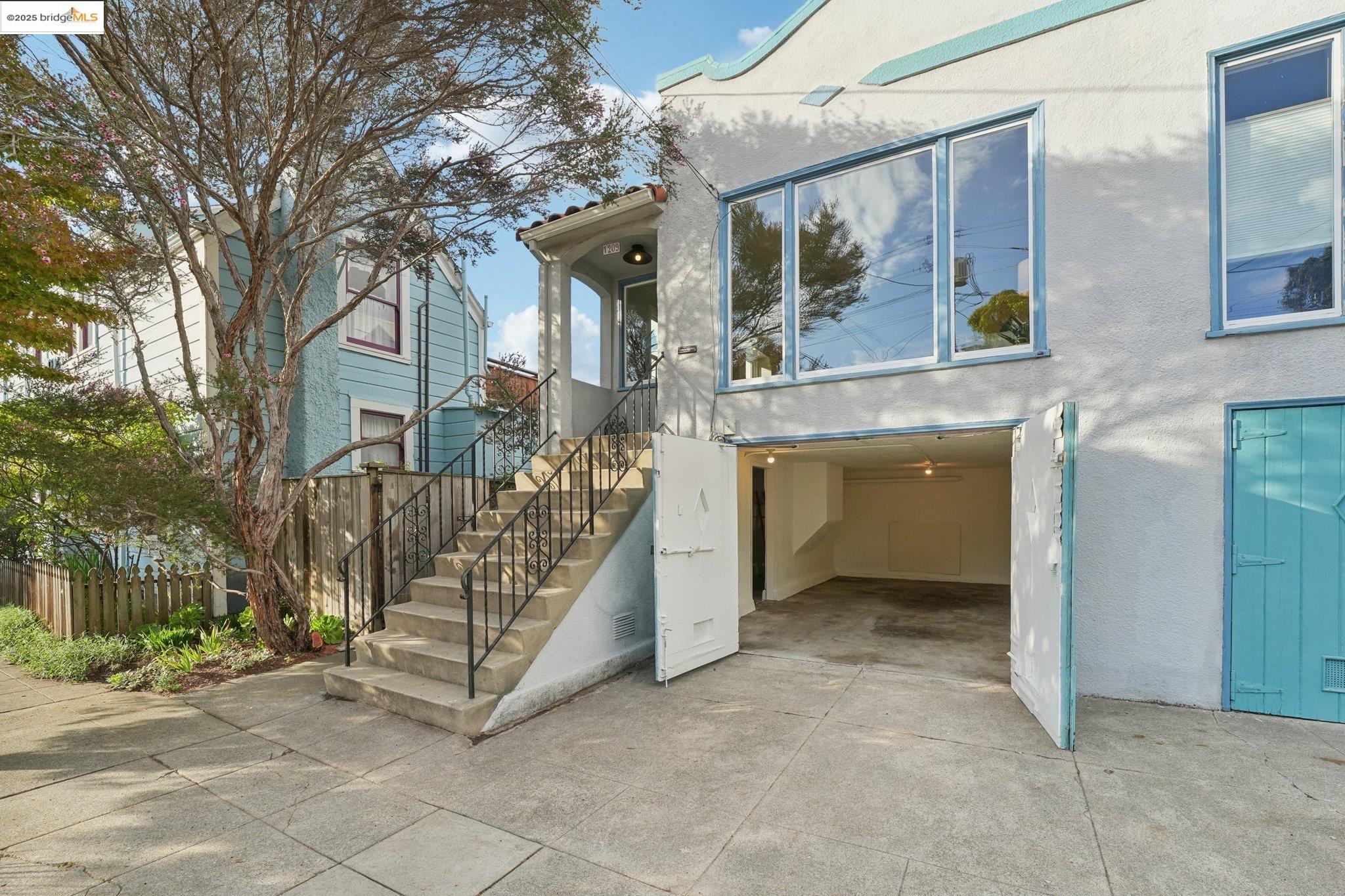 Detail Gallery Image 34 of 45 For 1209 Hearst Ave, Berkeley,  CA 94702 - 1 Beds | 1 Baths