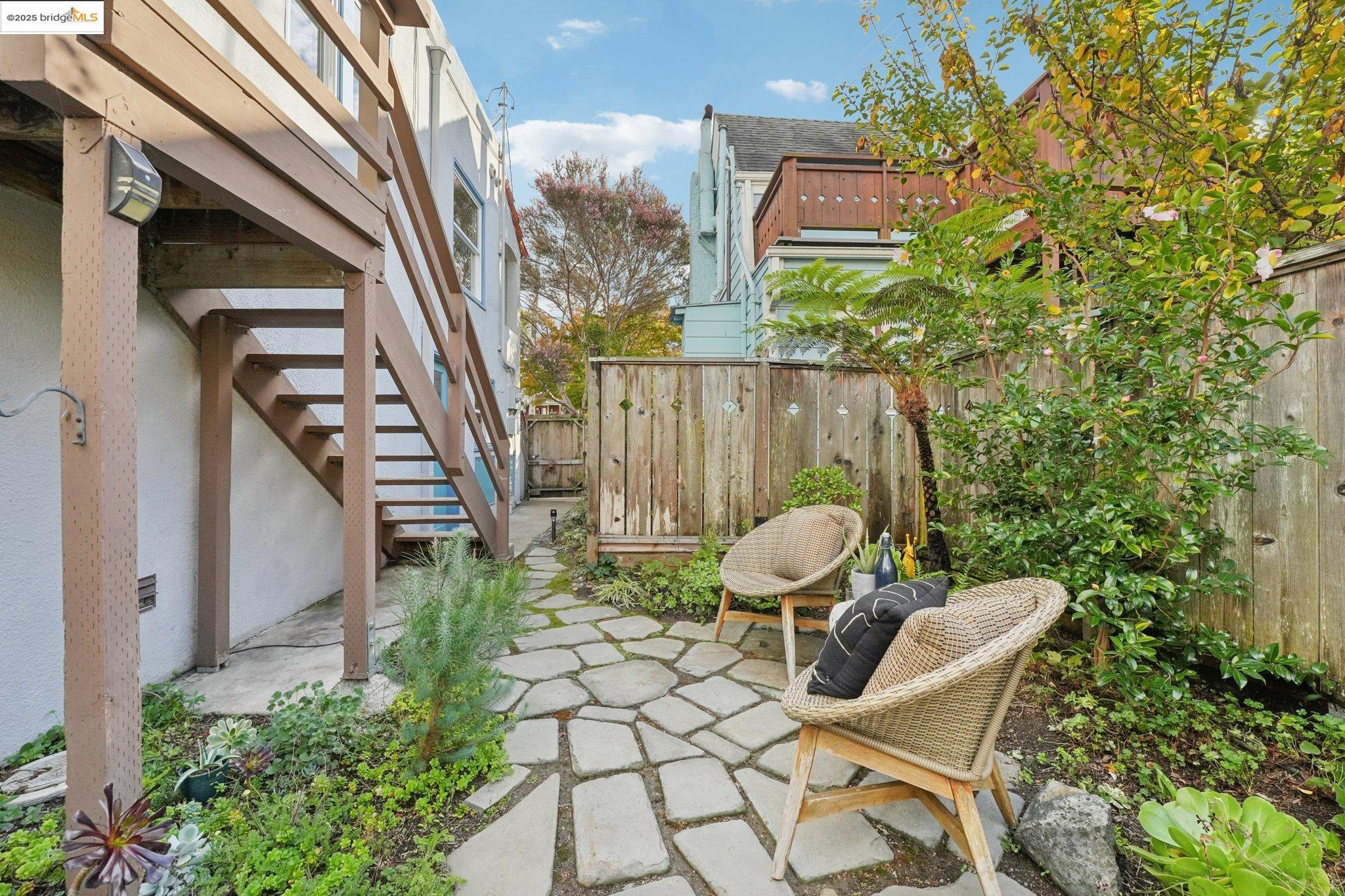 Detail Gallery Image 40 of 45 For 1209 Hearst Ave, Berkeley,  CA 94702 - 1 Beds | 1 Baths