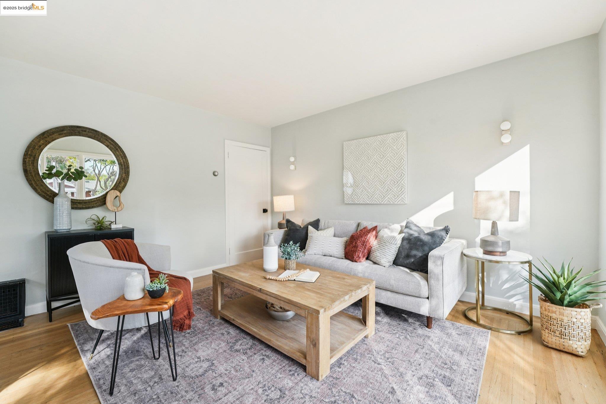 Detail Gallery Image 6 of 45 For 1209 Hearst Ave, Berkeley,  CA 94702 - 1 Beds | 1 Baths