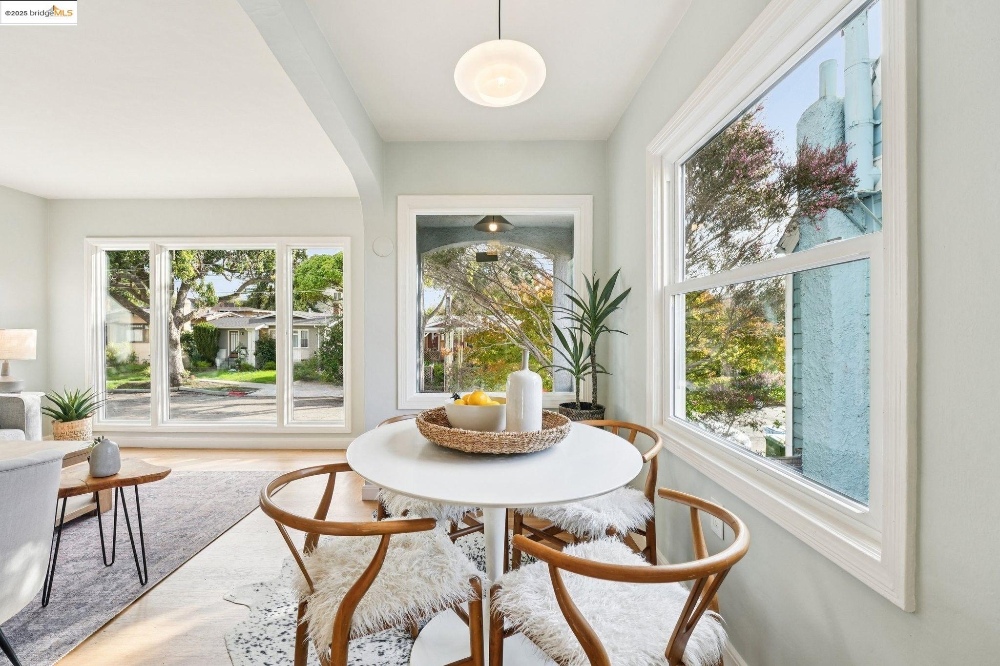 Detail Gallery Image 9 of 45 For 1209 Hearst Ave, Berkeley,  CA 94702 - 1 Beds | 1 Baths