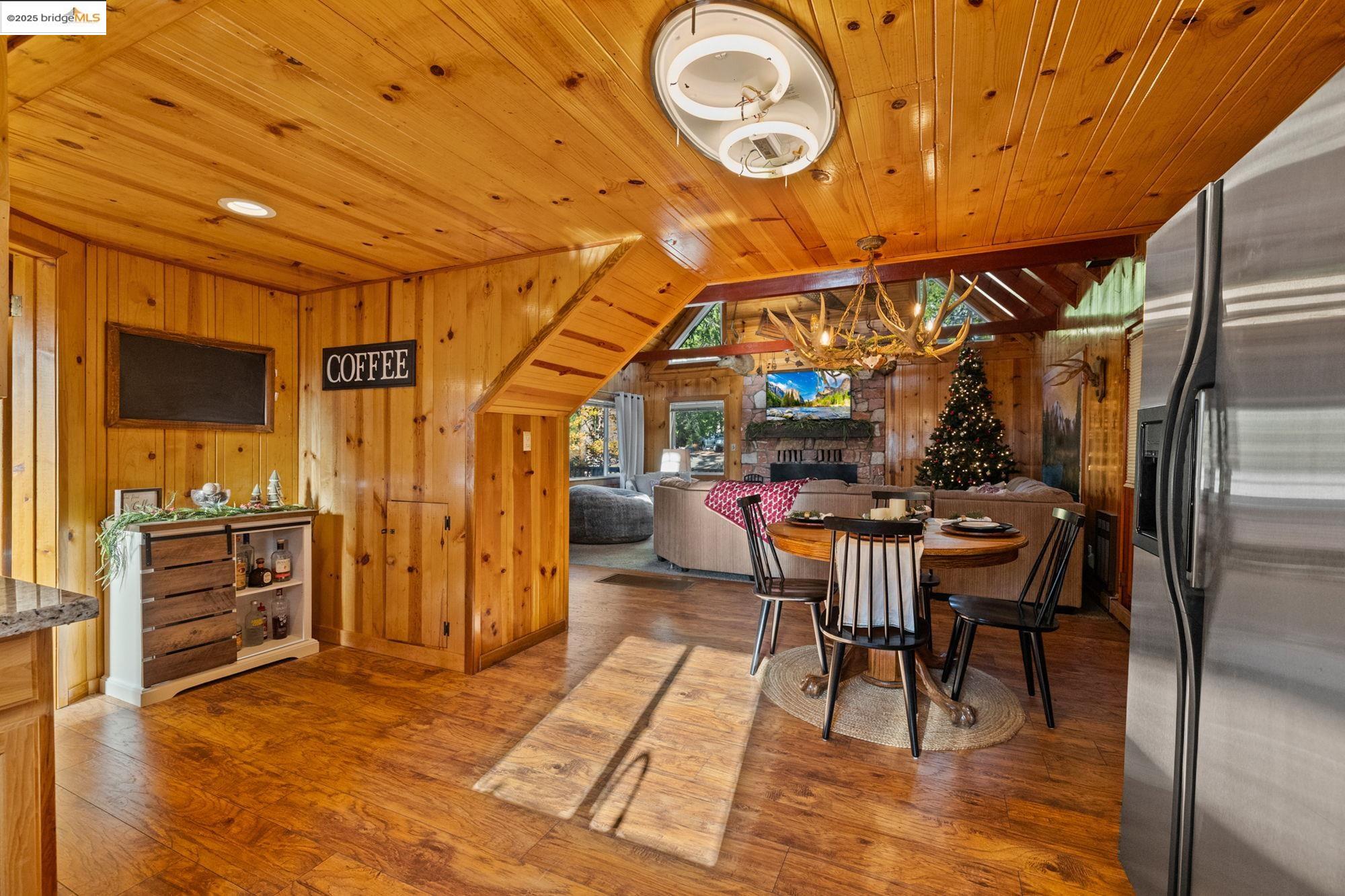 Detail Gallery Image 14 of 29 For 20395 Kutci Dr, Mi Wuk Village,  CA 95346 - 3 Beds | 2 Baths