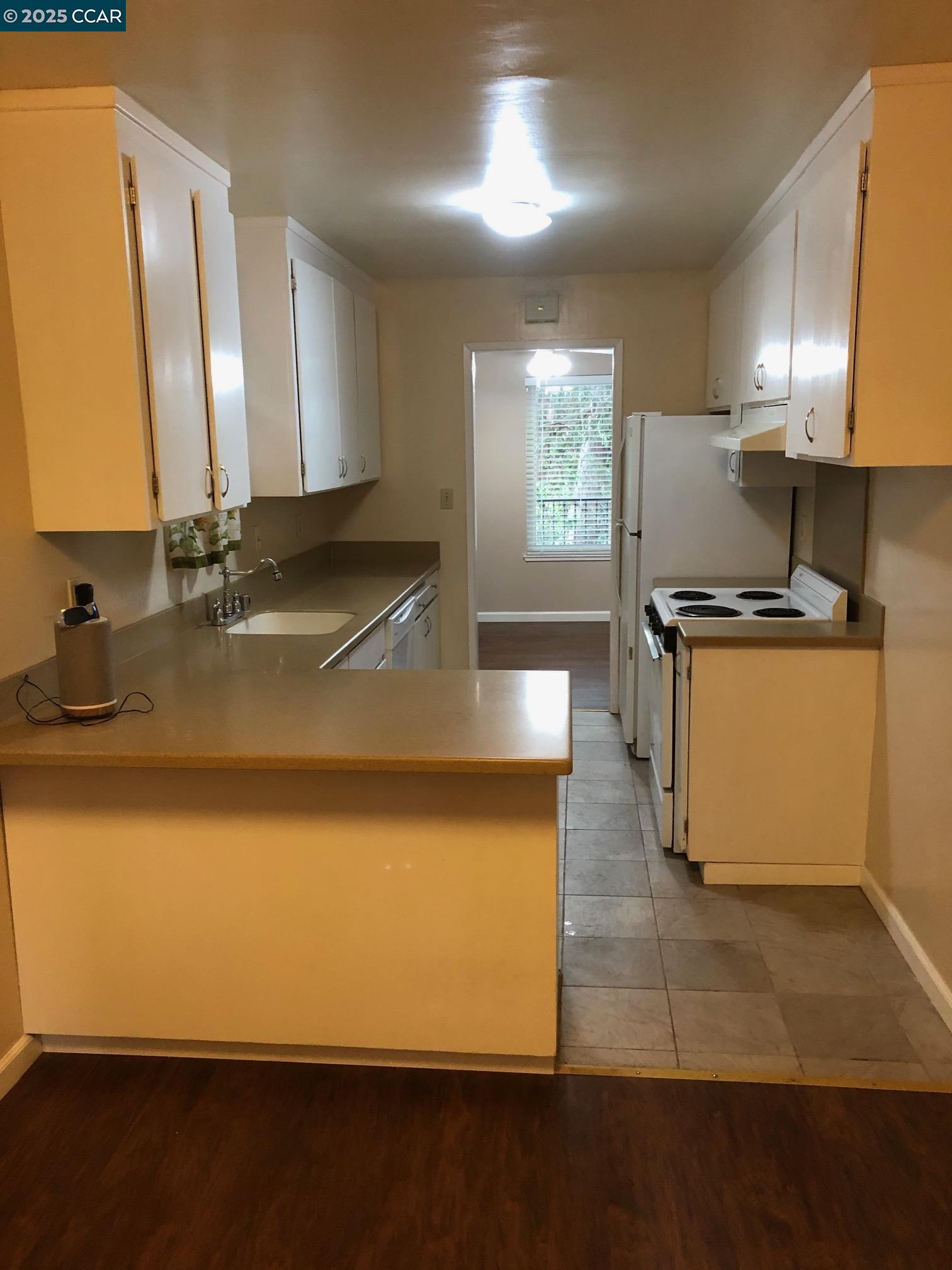 Detail Gallery Image 21 of 24 For 521 Laurel Ave, Pinole,  CA 94564 - – Beds | – Baths