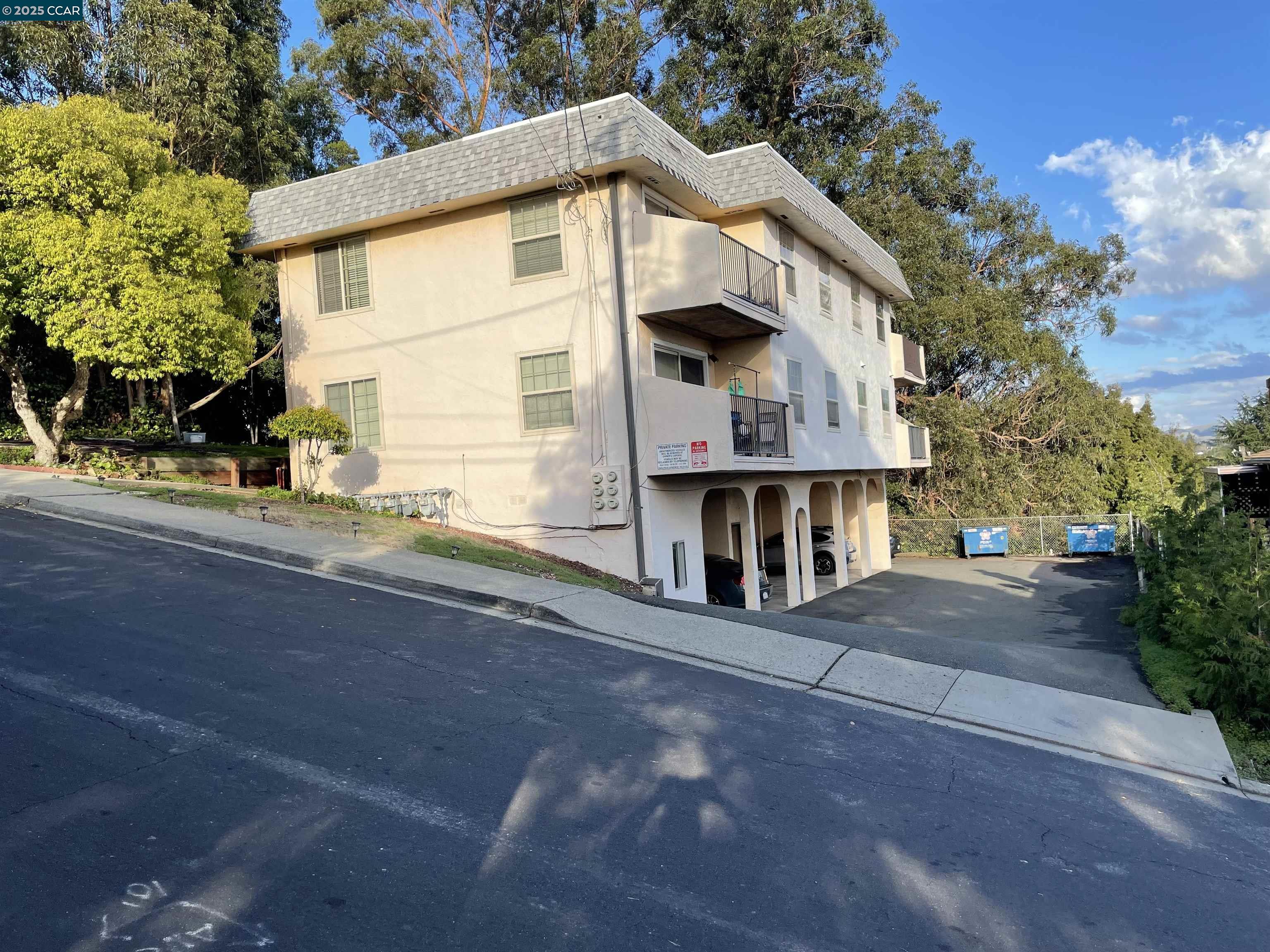 Detail Gallery Image 5 of 24 For 521 Laurel Ave, Pinole,  CA 94564 - – Beds | – Baths