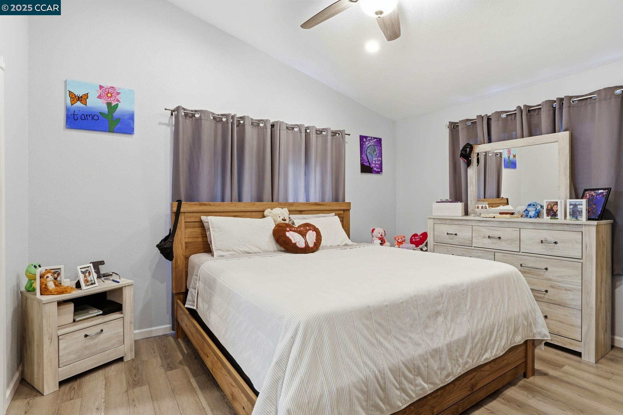 Detail Gallery Image 16 of 34 For 213 Markham Avenue, Vacaville,  CA 95688 - 4 Beds | 3/1 Baths