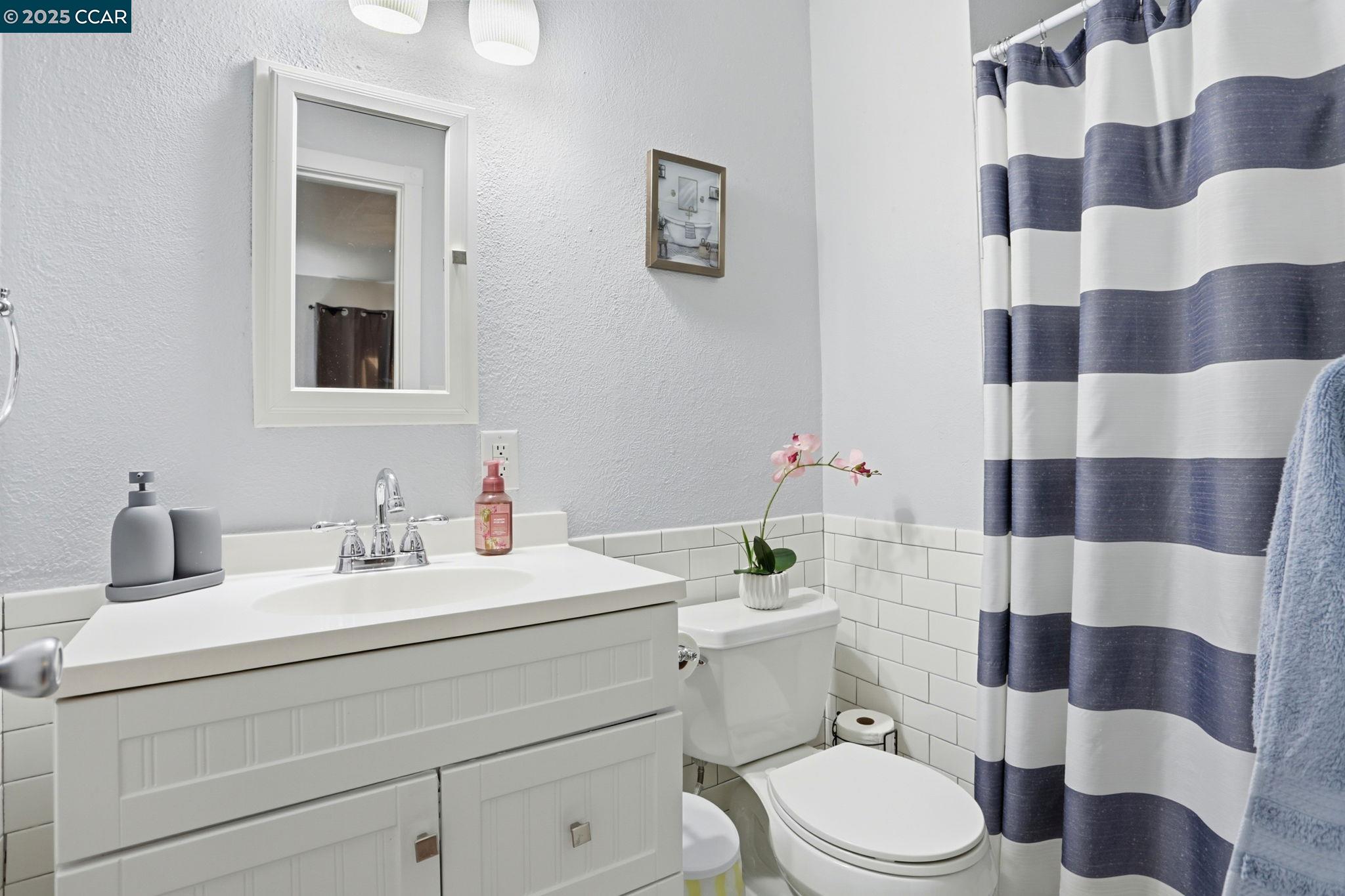 Detail Gallery Image 27 of 34 For 213 Markham Avenue, Vacaville,  CA 95688 - 4 Beds | 3/1 Baths