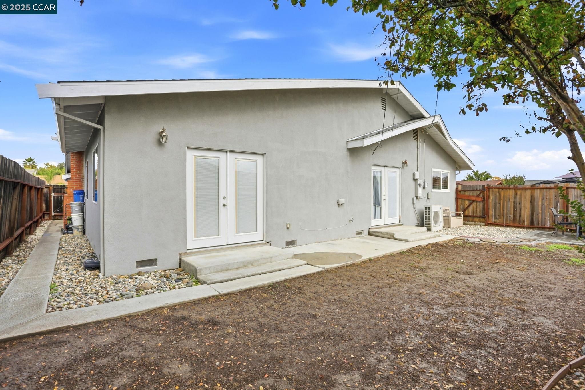 Detail Gallery Image 30 of 34 For 213 Markham Avenue, Vacaville,  CA 95688 - 4 Beds | 3/1 Baths