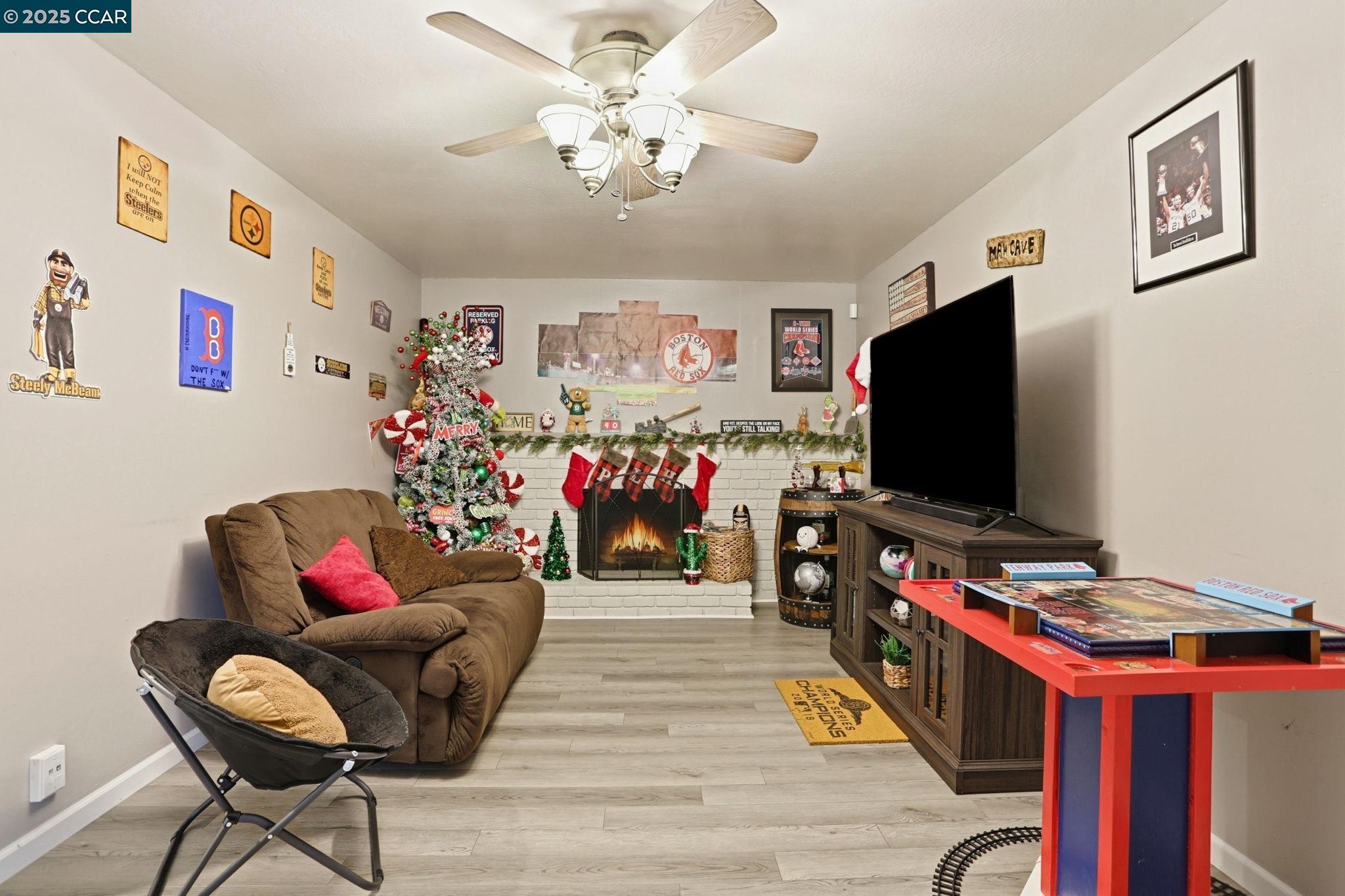 Detail Gallery Image 7 of 34 For 213 Markham Avenue, Vacaville,  CA 95688 - 4 Beds | 3/1 Baths