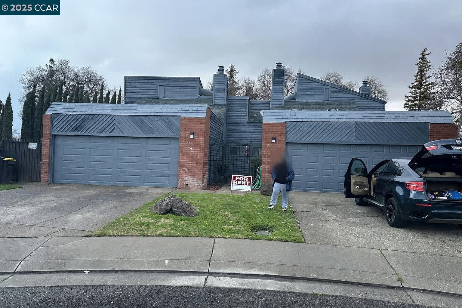 Detail Gallery Image 1 of 14 For 2551 Antoine Ct, Stockton,  CA 95209-2231 - – Beds | – Baths