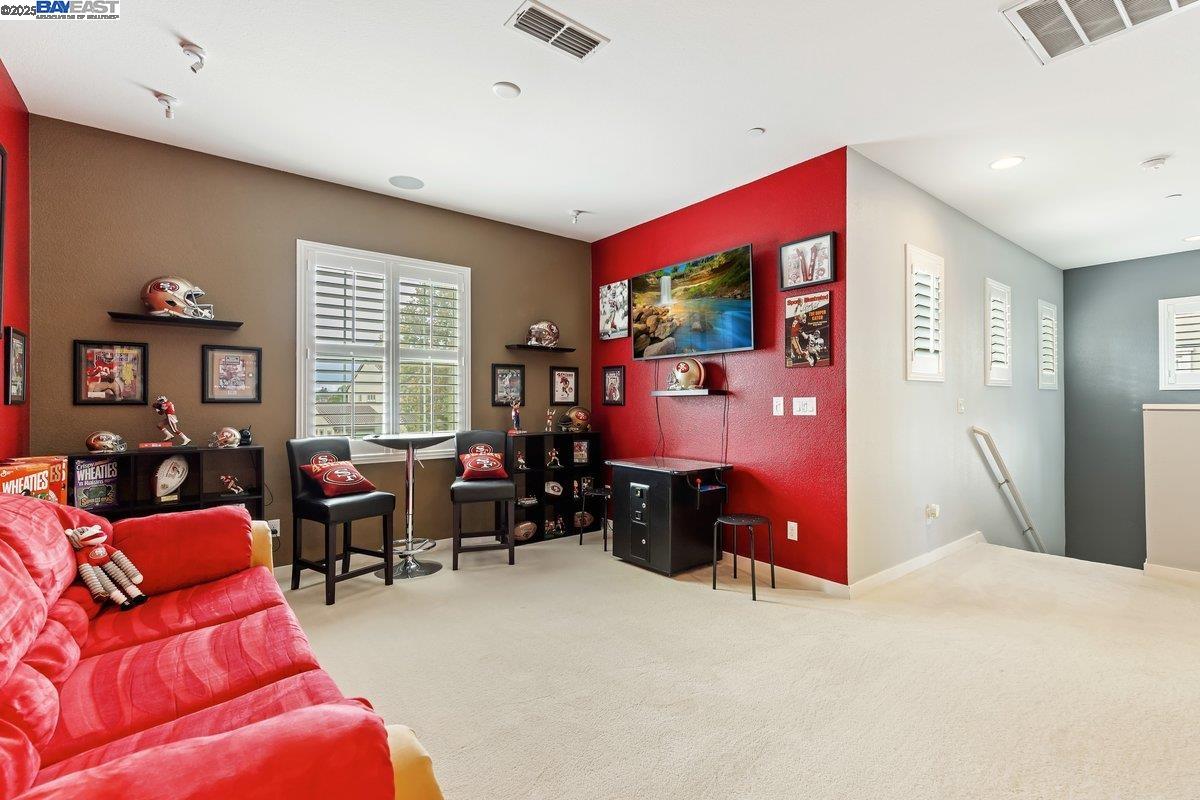 Detail Gallery Image 31 of 53 For 1050 Clear Lake Dr, Oakley,  CA 94561 - 4 Beds | 3 Baths