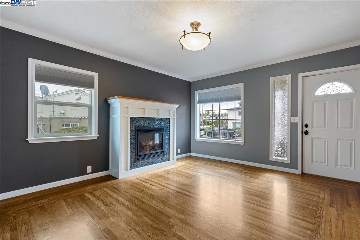 Detail Gallery Image 17 of 60 For 1672 Crescent Avenue, Castro Valley,  CA 94546 - 3 Beds | 2 Baths