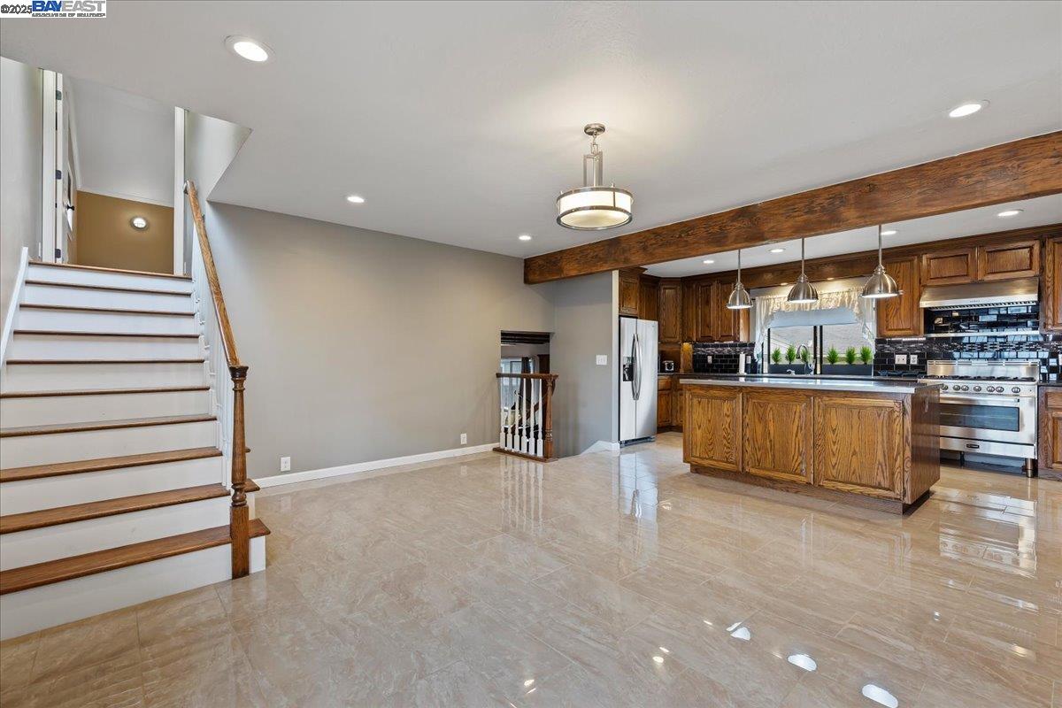 Detail Gallery Image 27 of 60 For 1672 Crescent Avenue, Castro Valley,  CA 94546 - 3 Beds | 2 Baths