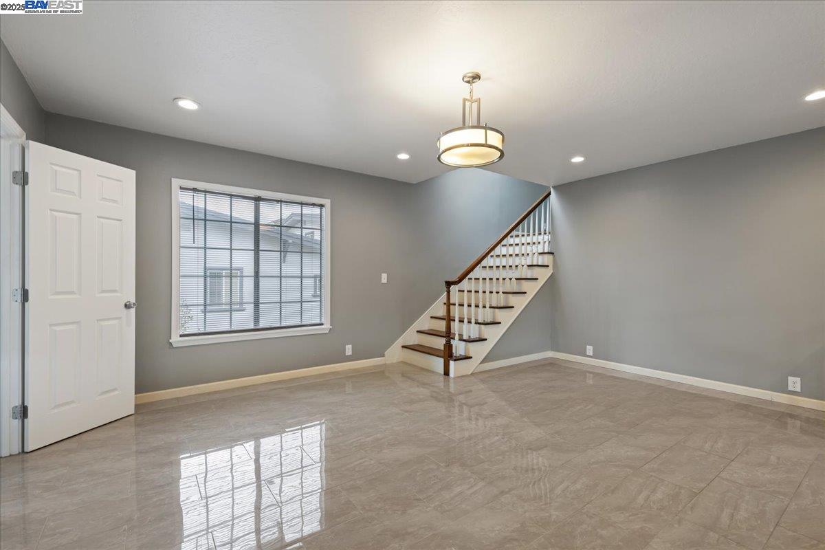 Detail Gallery Image 29 of 60 For 1672 Crescent Avenue, Castro Valley,  CA 94546 - 3 Beds | 2 Baths