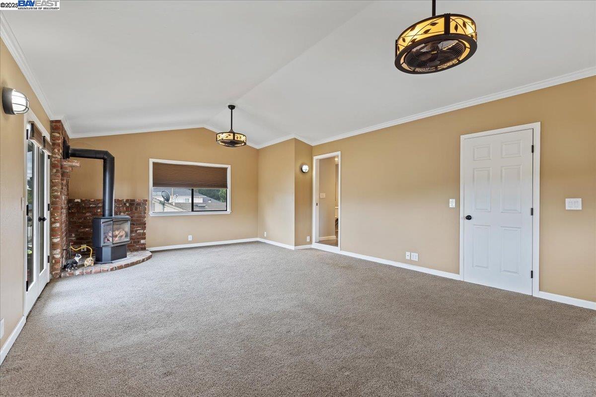Detail Gallery Image 30 of 60 For 1672 Crescent Avenue, Castro Valley,  CA 94546 - 3 Beds | 2 Baths