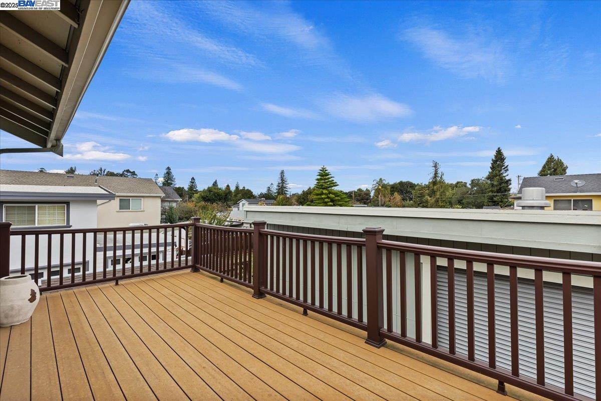 Detail Gallery Image 36 of 60 For 1672 Crescent Avenue, Castro Valley,  CA 94546 - 3 Beds | 2 Baths