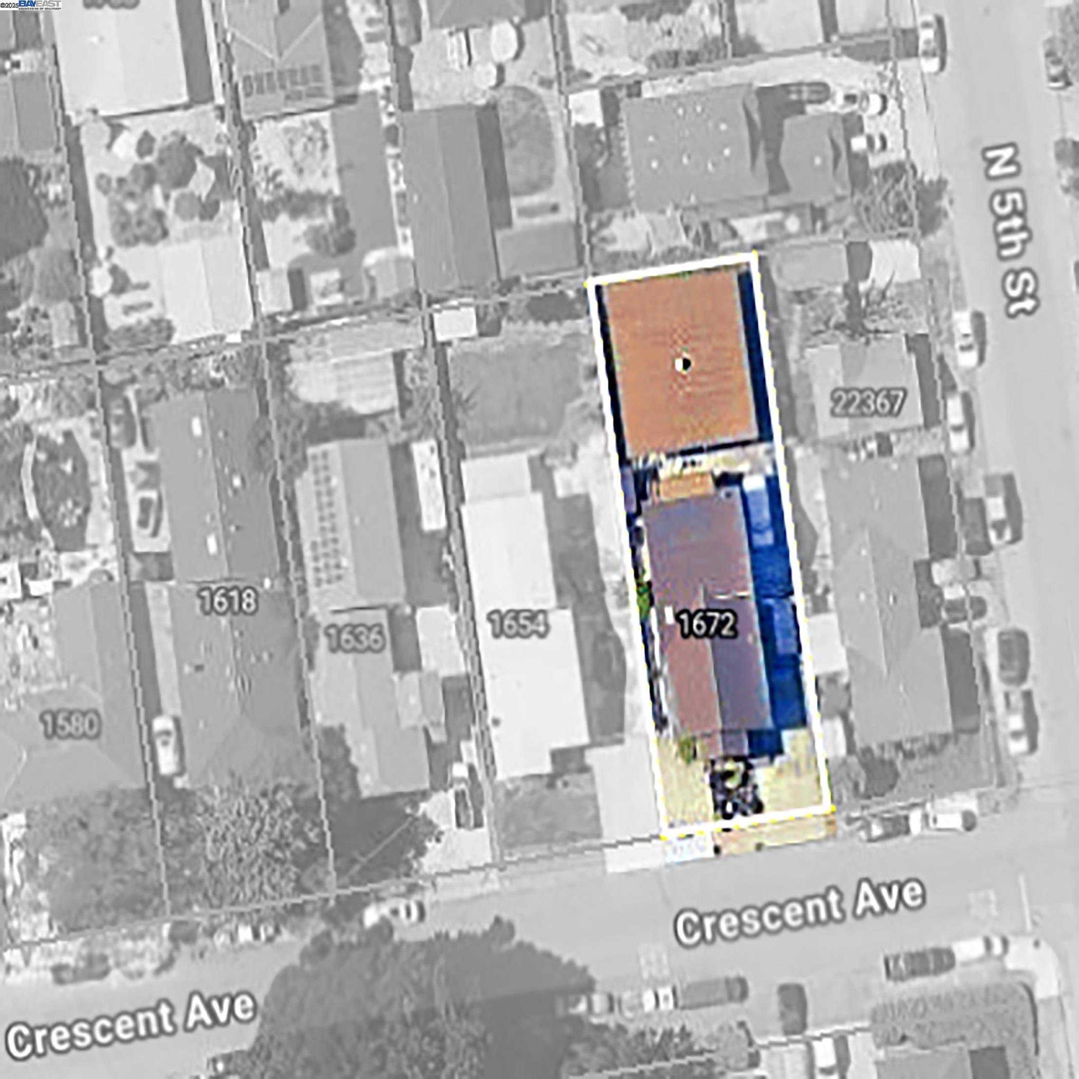 Detail Gallery Image 6 of 60 For 1672 Crescent Avenue, Castro Valley,  CA 94546 - 3 Beds | 2 Baths