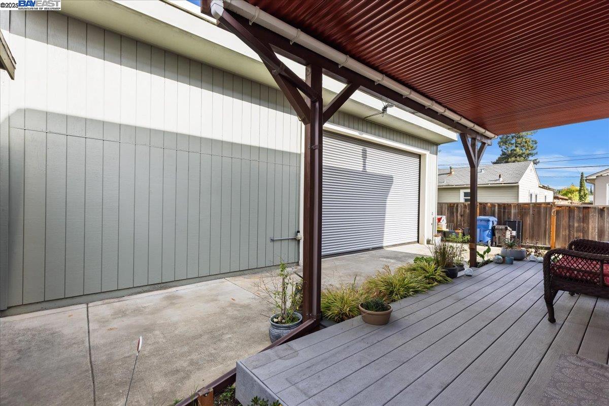 Detail Gallery Image 51 of 60 For 1672 Crescent Avenue, Castro Valley,  CA 94546 - 3 Beds | 2 Baths