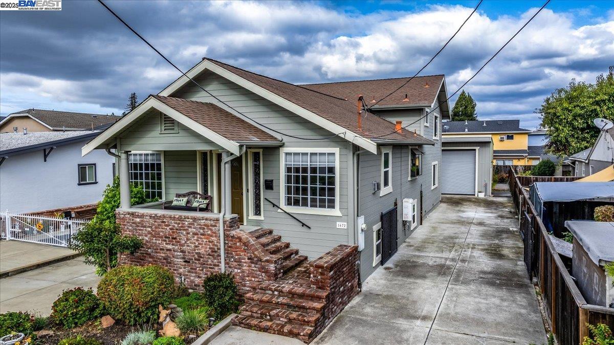 Detail Gallery Image 55 of 60 For 1672 Crescent Avenue, Castro Valley,  CA 94546 - 3 Beds | 2 Baths