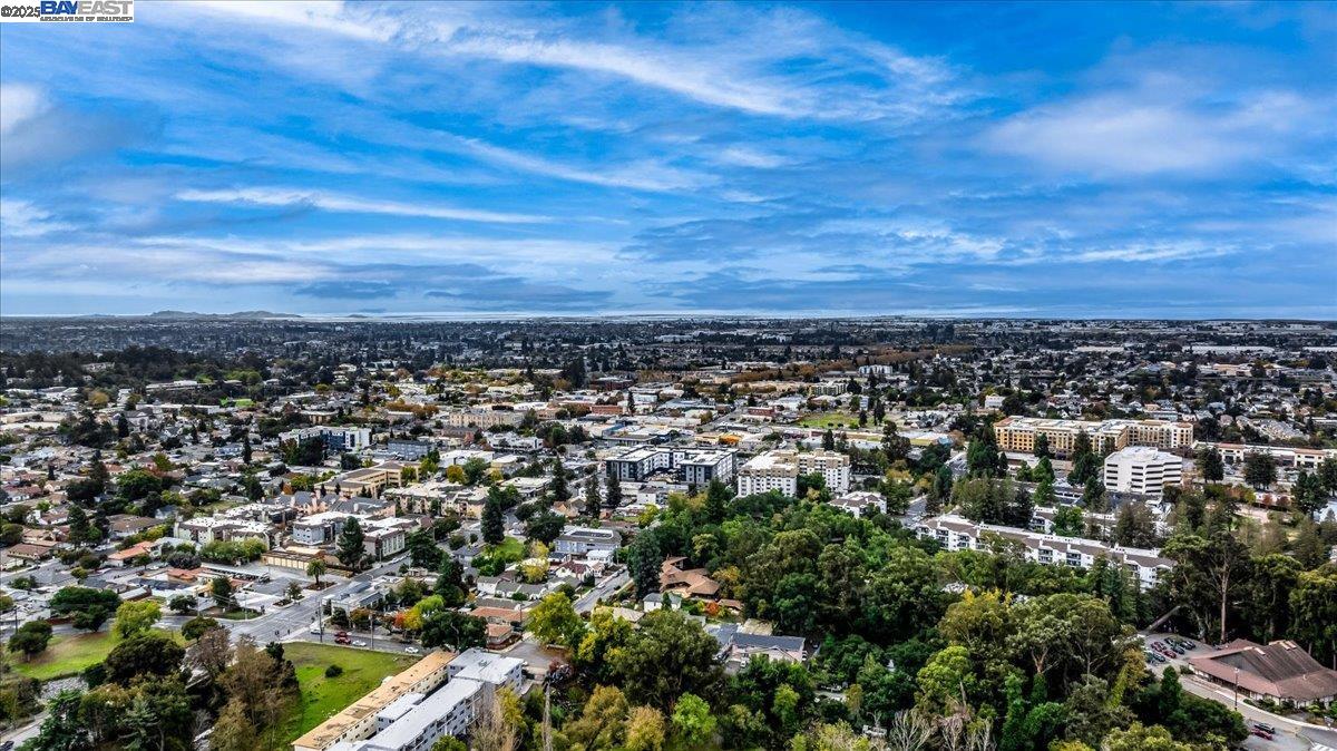 Detail Gallery Image 60 of 60 For 1672 Crescent Avenue, Castro Valley,  CA 94546 - 3 Beds | 2 Baths