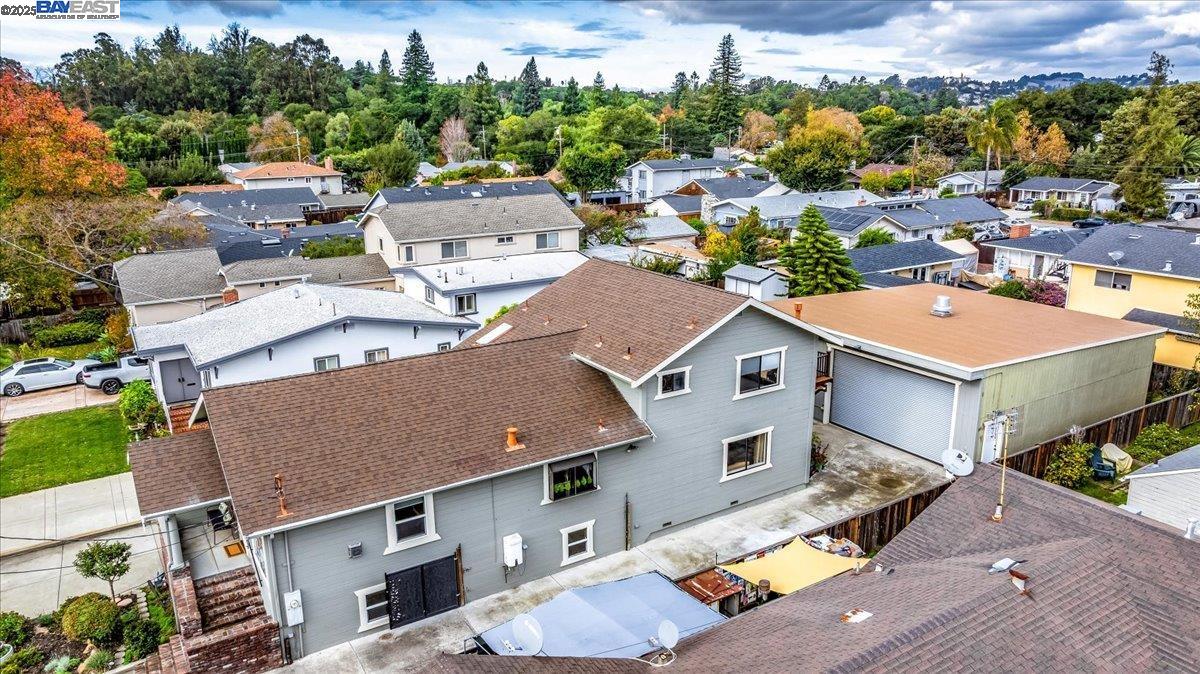 Detail Gallery Image 9 of 60 For 1672 Crescent Avenue, Castro Valley,  CA 94546 - 3 Beds | 2 Baths