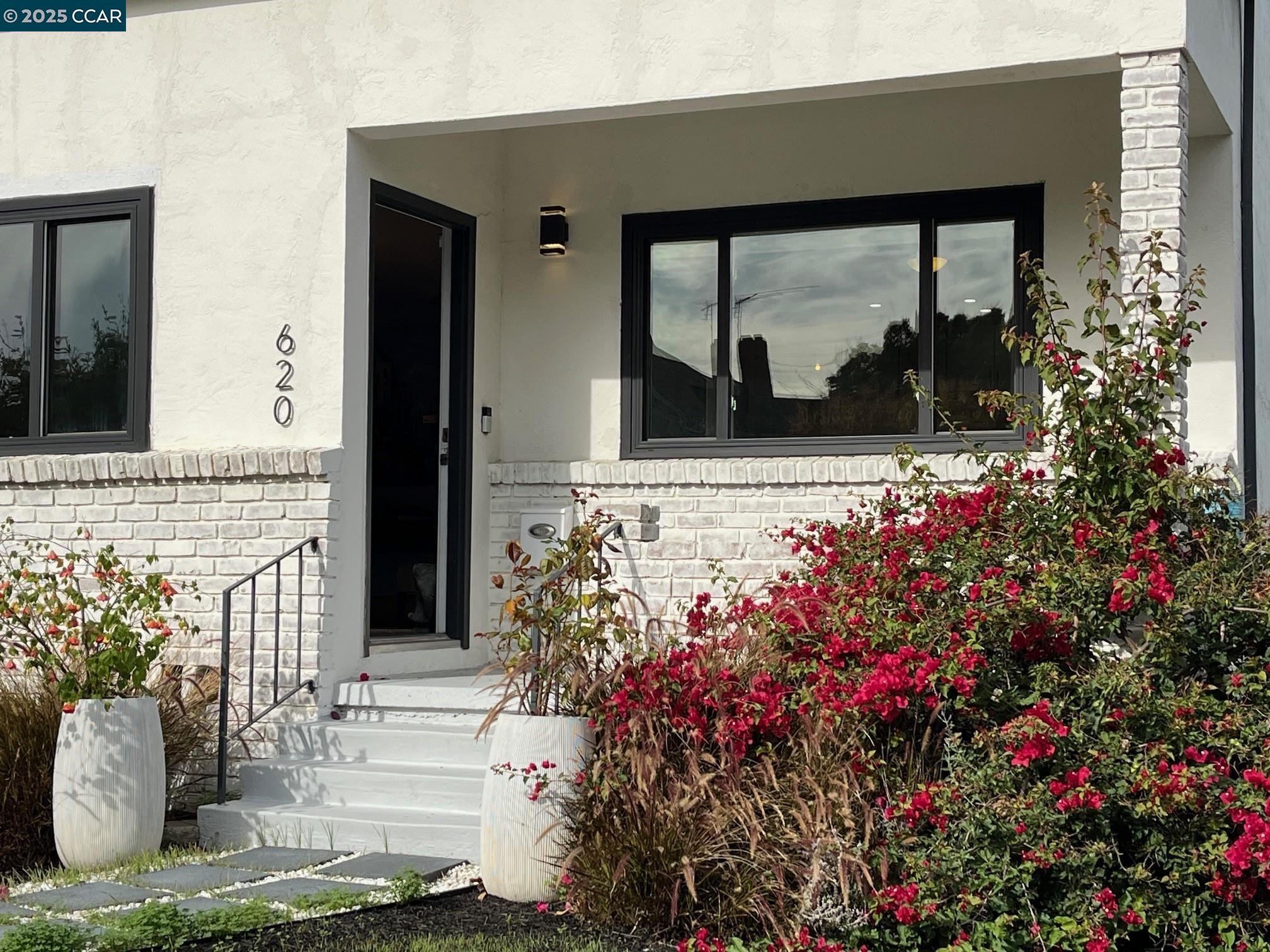 Detail Gallery Image 7 of 44 For 620 Kentucky St, Vallejo,  CA 94590 - 2 Beds | 1 Baths