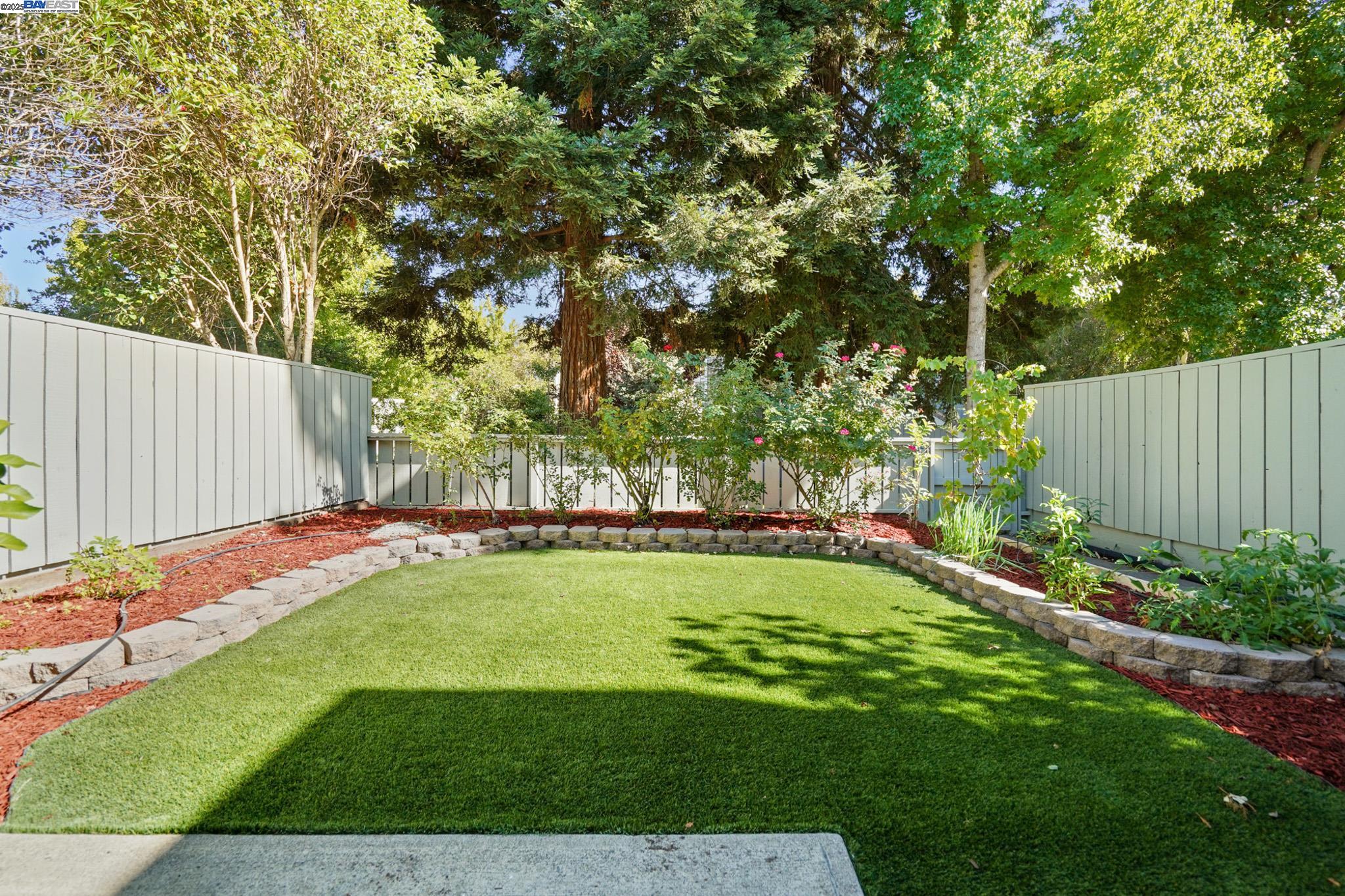 Detail Gallery Image 19 of 21 For 5227 Riverdale Court, Pleasanton,  CA 94588 - 4 Beds | 2/1 Baths