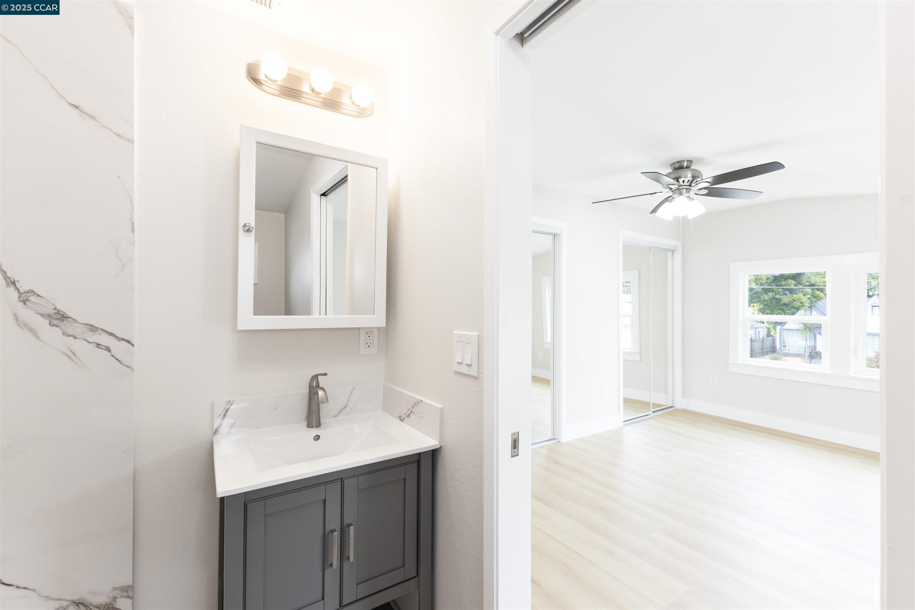 Detail Gallery Image 16 of 48 For 3500 66th Ave, Oakland,  CA 94605 - 5 Beds | 3/1 Baths