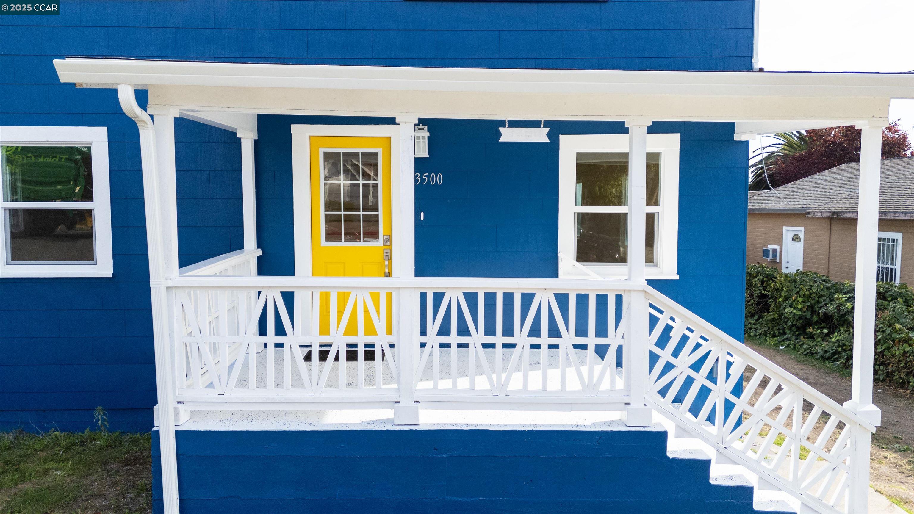 Detail Gallery Image 3 of 48 For 3500 66th Ave, Oakland,  CA 94605 - 5 Beds | 3/1 Baths