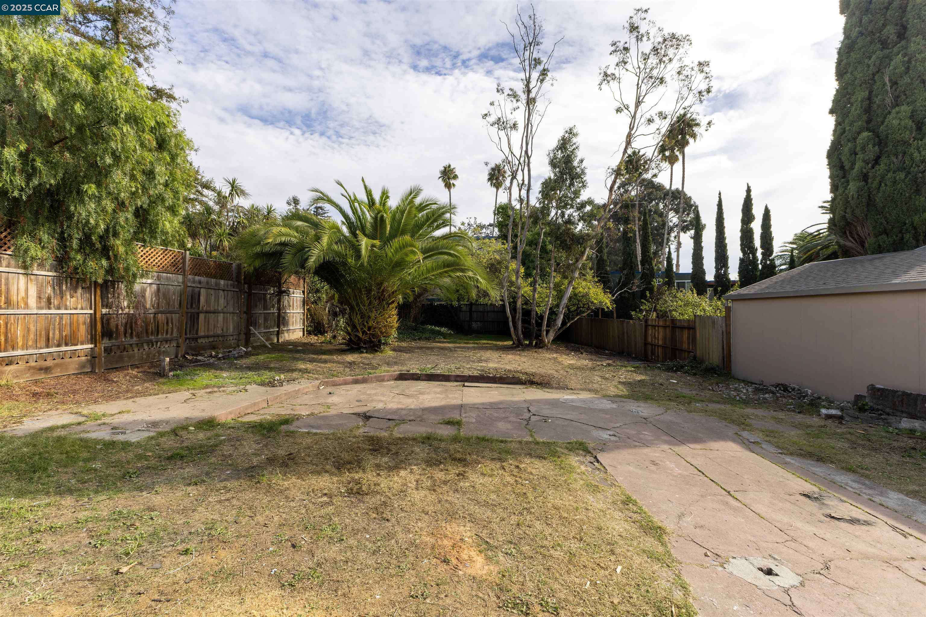 Detail Gallery Image 41 of 48 For 3500 66th Ave, Oakland,  CA 94605 - 5 Beds | 3/1 Baths