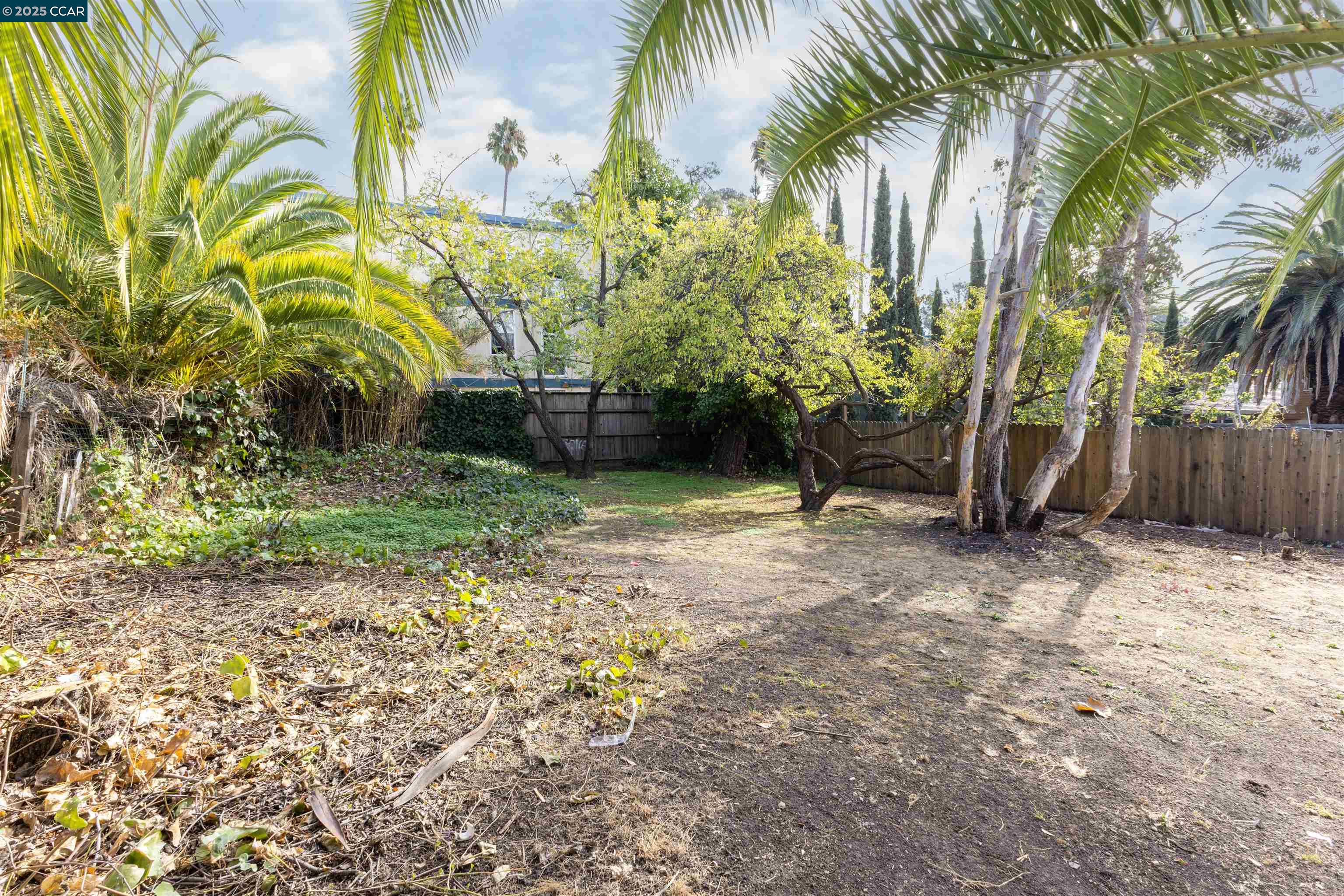 Detail Gallery Image 42 of 48 For 3500 66th Ave, Oakland,  CA 94605 - 5 Beds | 3/1 Baths