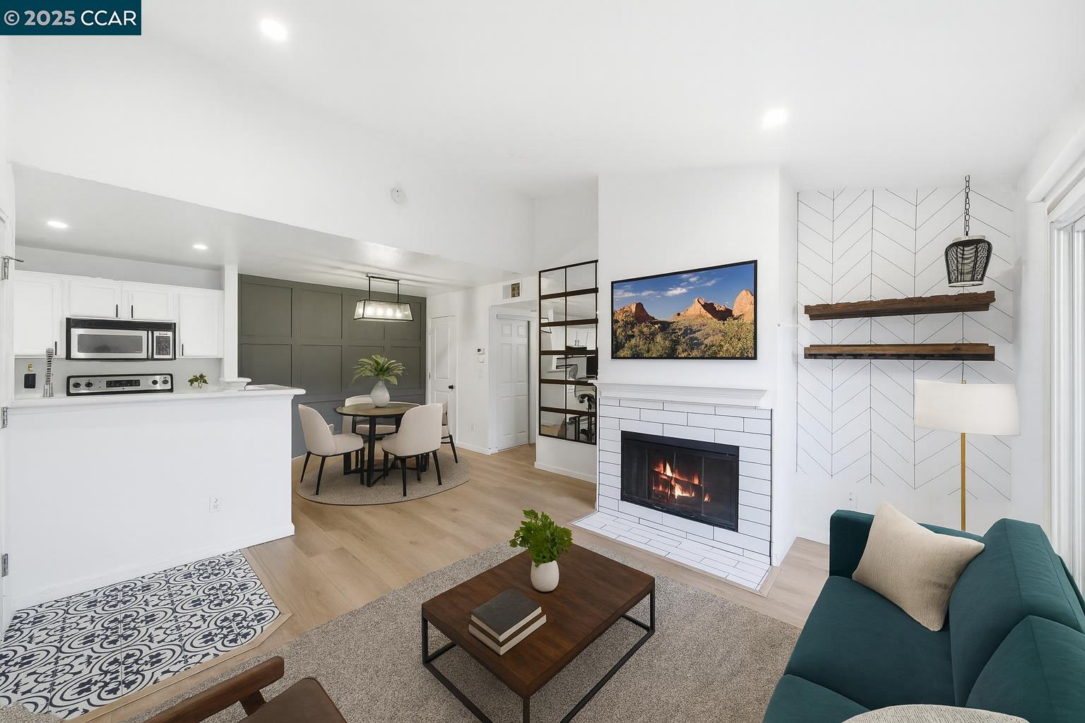 Detail Gallery Image 5 of 35 For 130 Reflections Dr #28,  San Ramon,  CA 94583 - 2 Beds | 1 Baths